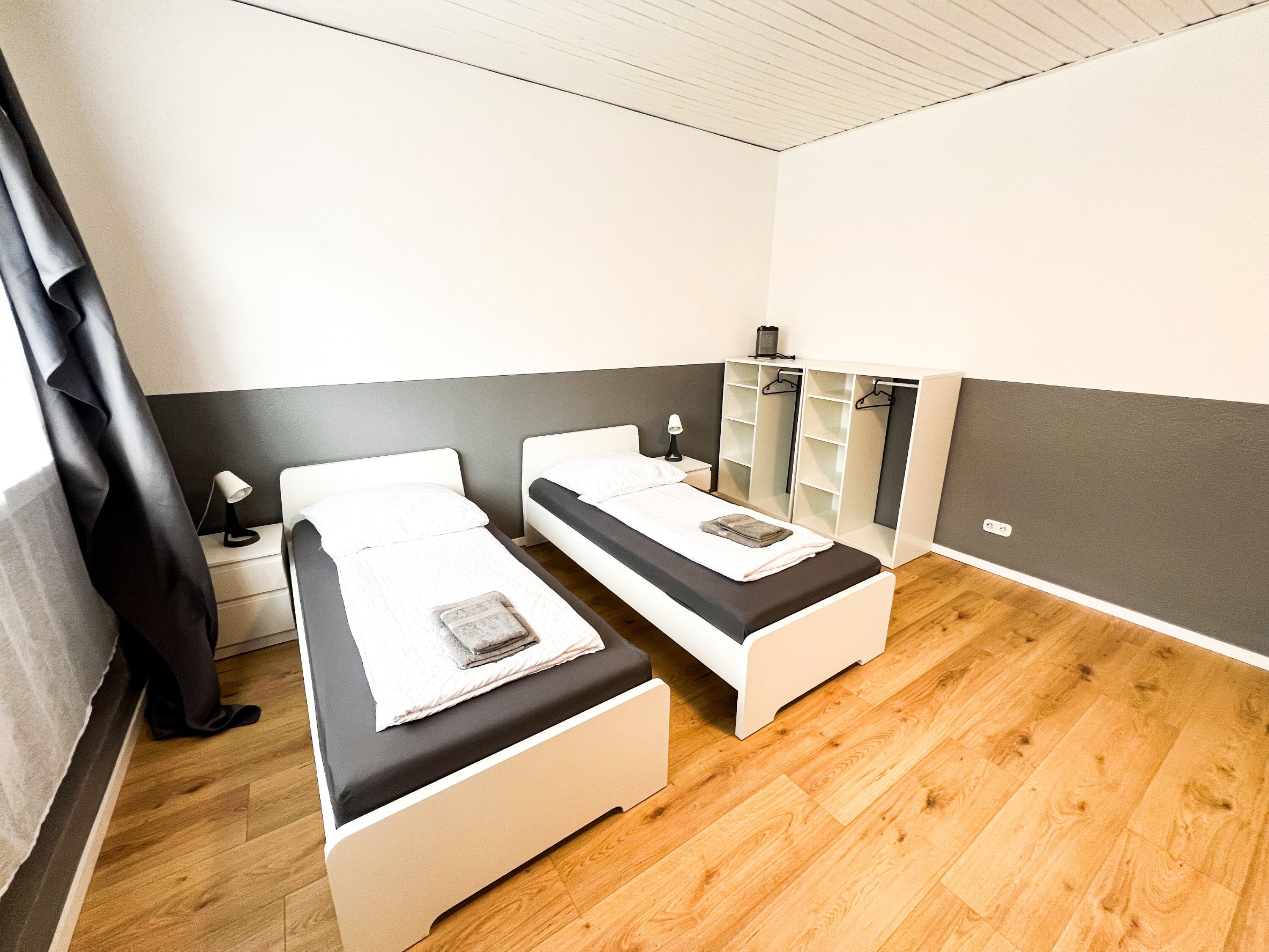 Monteur-Zimmer - Krefeld - Krefeld House für 6 Pers. - (20 Min. bis nach Düsseldorf)