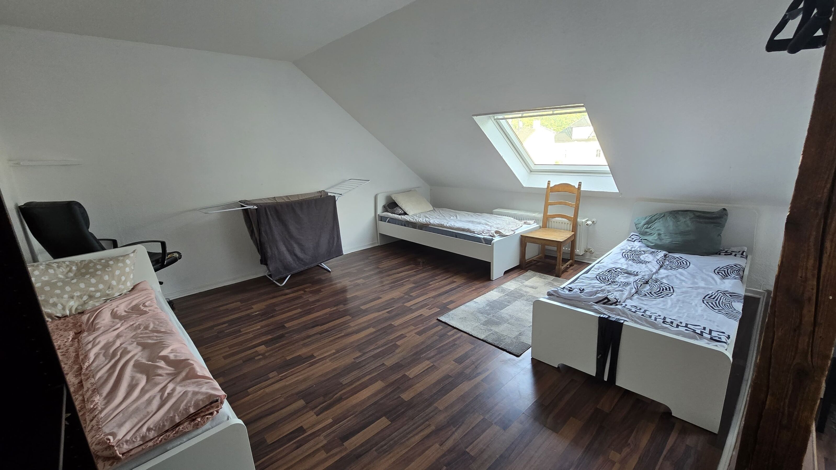 Monteur-Zimmer - Krefeld - Krefeld schöne große 150 QM 5,5 Zimmer Monteurswohnung