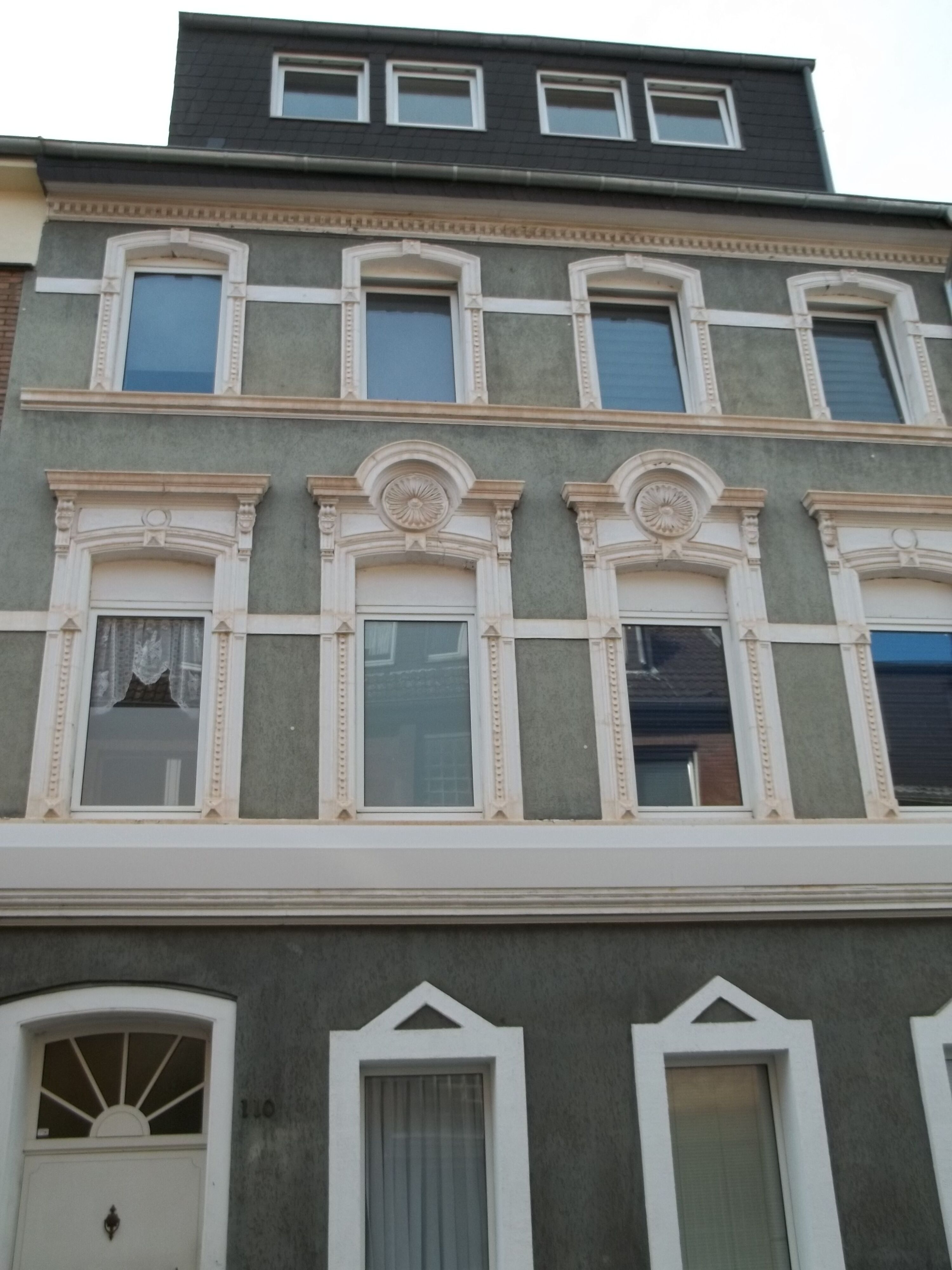 Monteur-Zimmer - Krefeld - Wohnung Maaßen