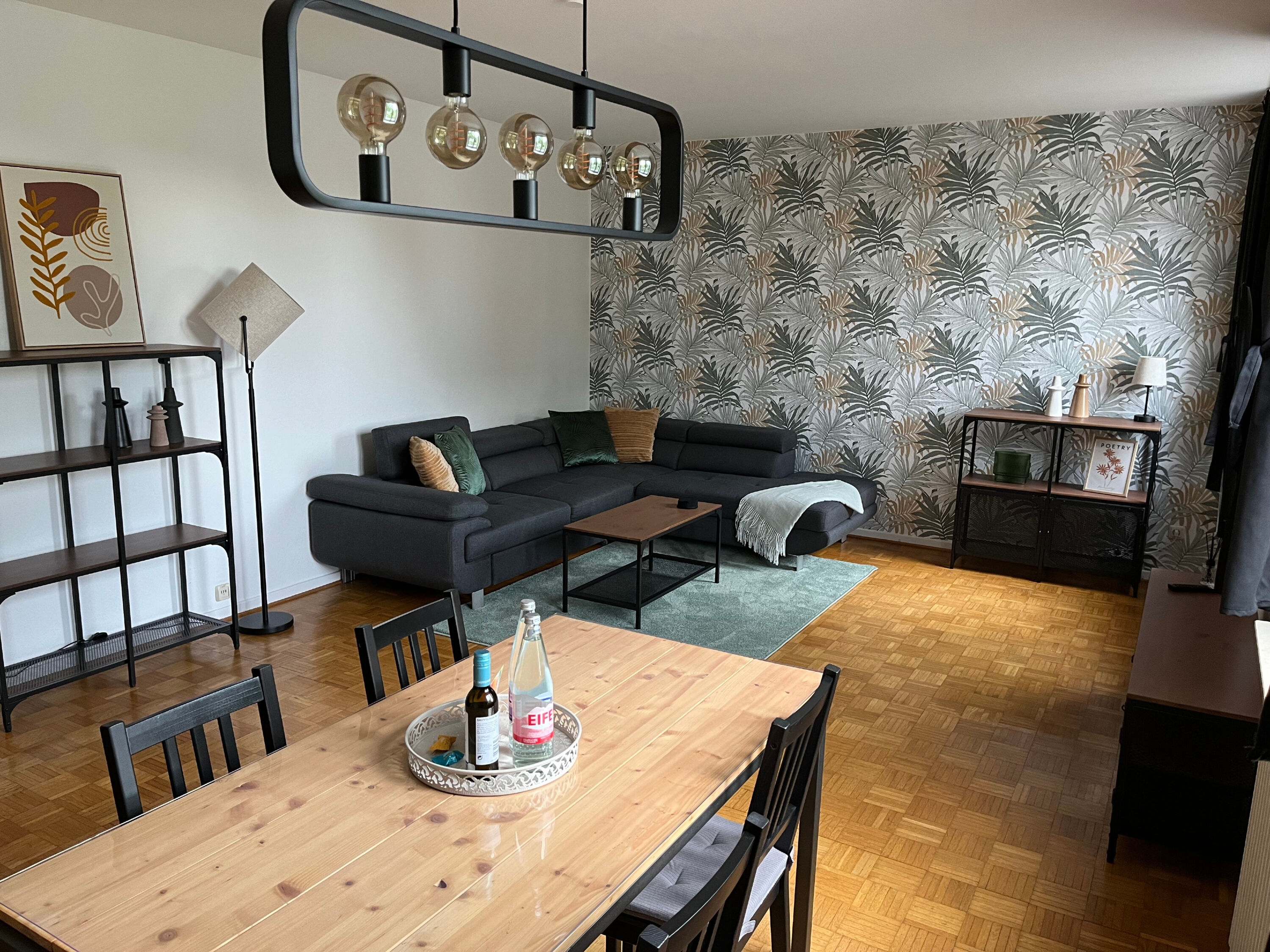 Monteur-Zimmer - Krefeld - Ruhig, Zentral, 6 Pers., 2 Schlafzimmer,Einzelbetten,Waschm.