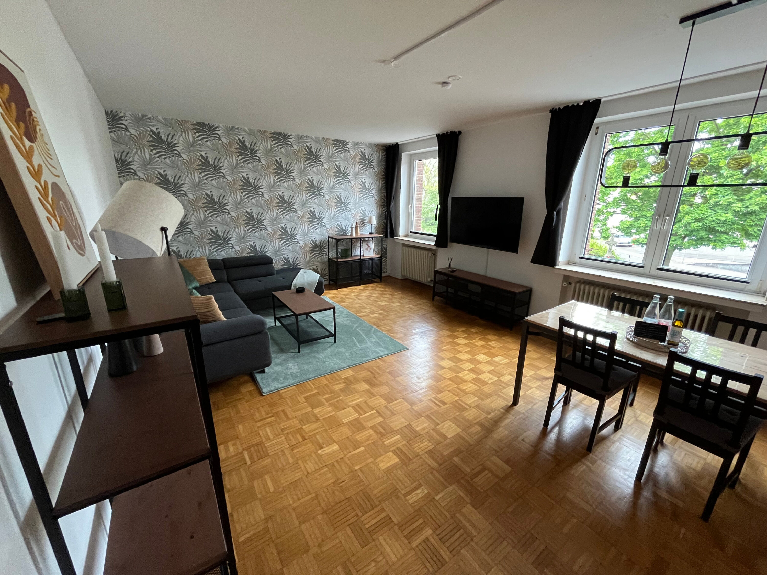 Monteur-Zimmer - Krefeld - Ruhig, Zentral, 6 Pers., 2 Schlafzimmer,Einzelbetten,Waschm.