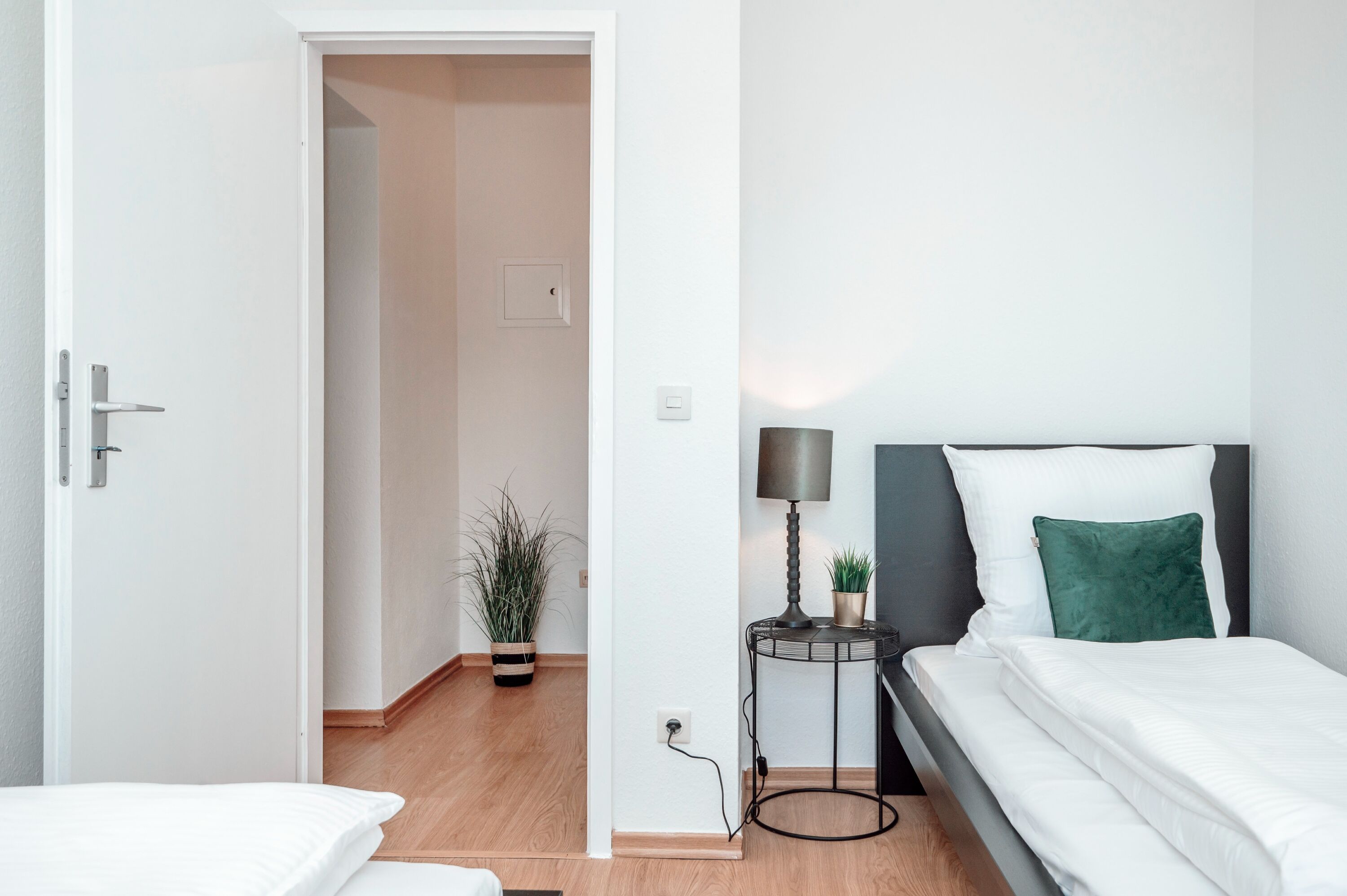 Monteur-Zimmer - Korschenbroich - SpaceStays Monteursapartment krefeld Küche Wifi !
