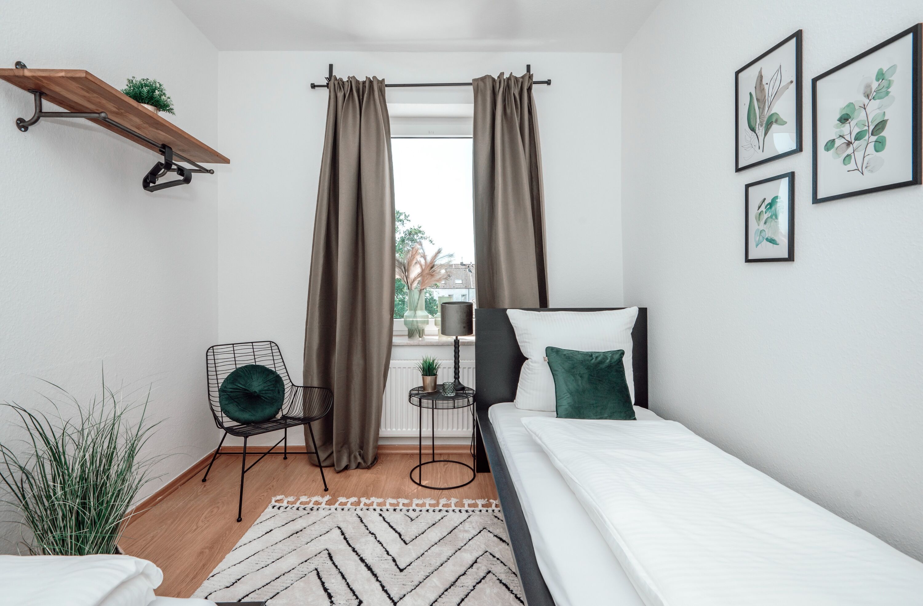 Monteur-Zimmer - Korschenbroich - SpaceStays Monteursapartment krefeld Küche Wifi !