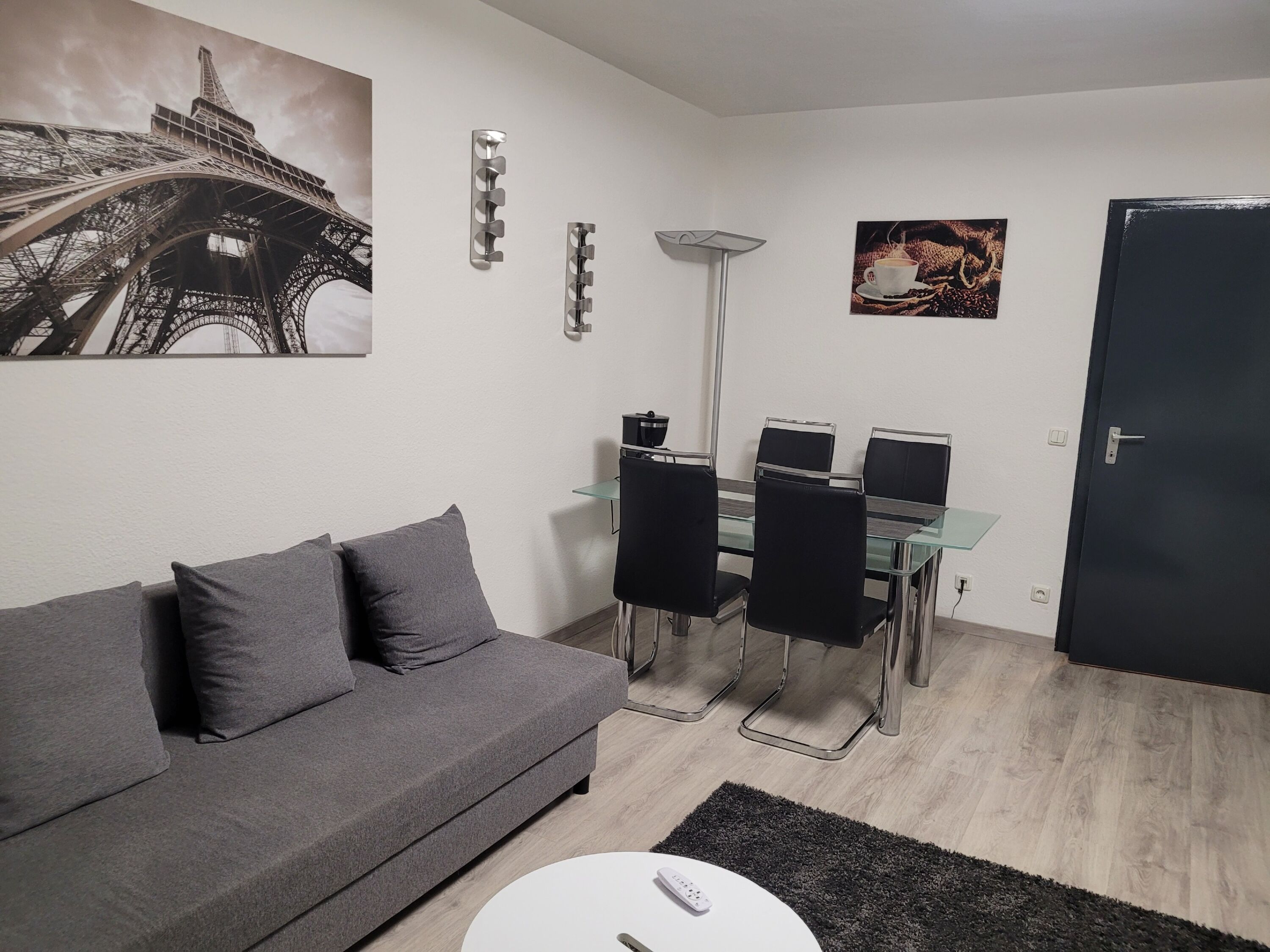 Monteur-Zimmer - Korschenbroich - Schönes möbliertes Apartment auf Zeit in Krefeld