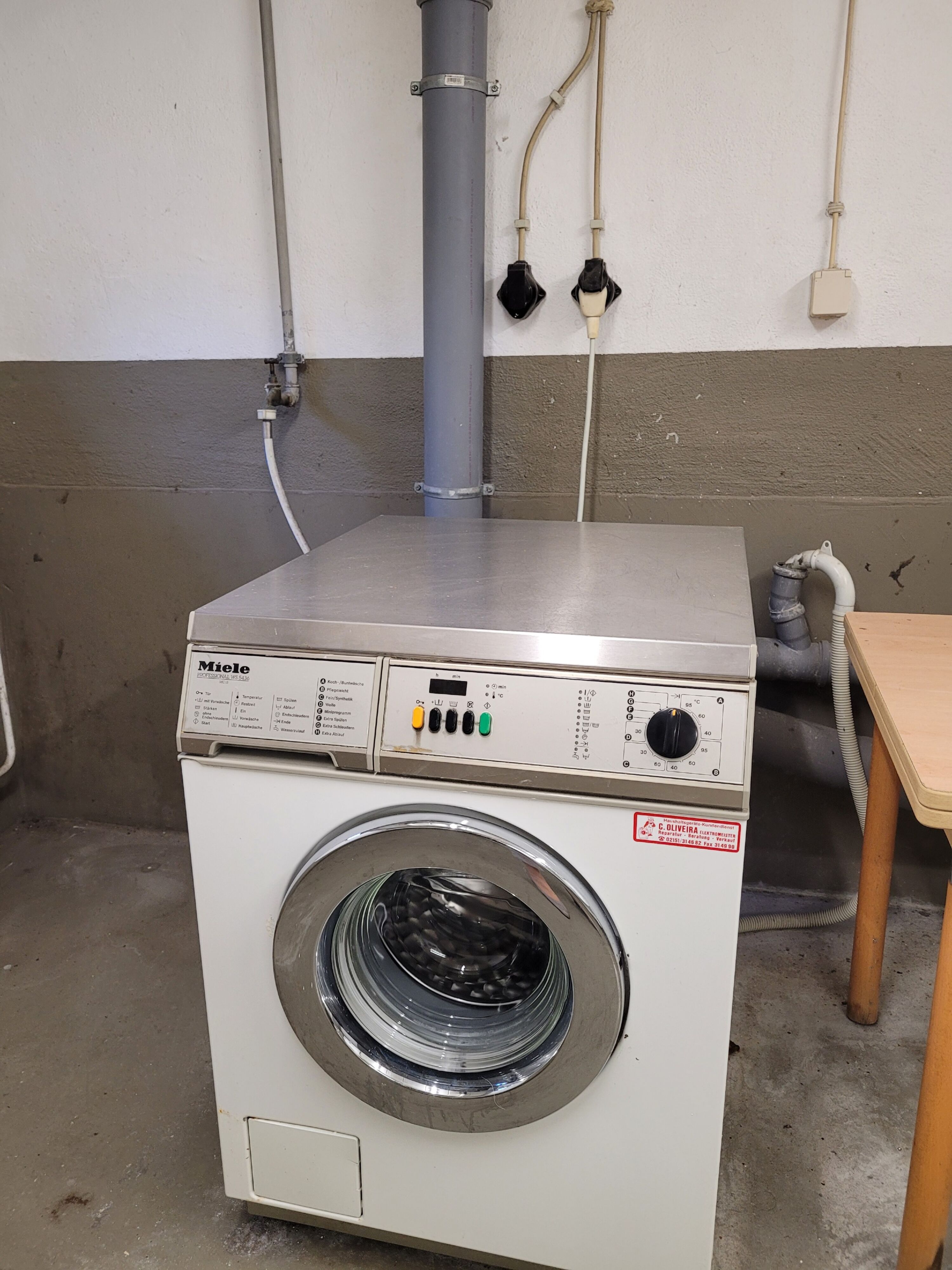 Monteur-Zimmer - Korschenbroich - Schönes möbliertes Apartment auf Zeit in Krefeld