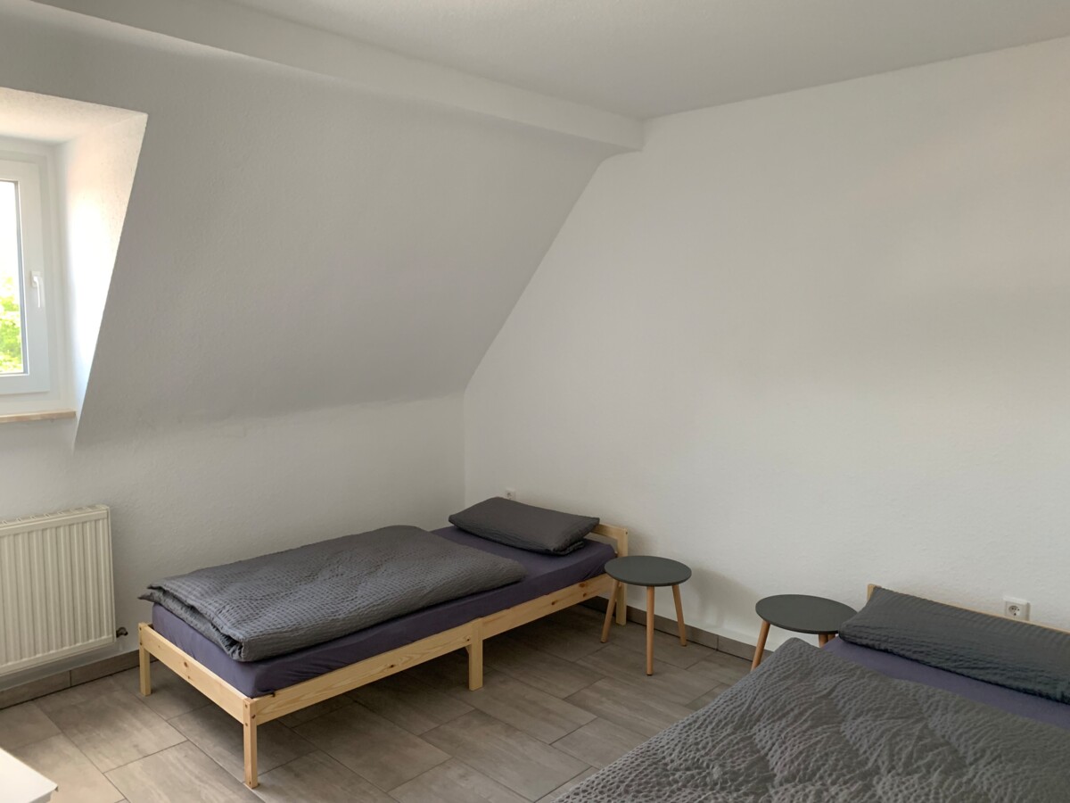 Monteur-Zimmer - Korschenbroich - Große Wohnung in Krefeld, nahe Düsseldorf / Ideal 4-6 Personen