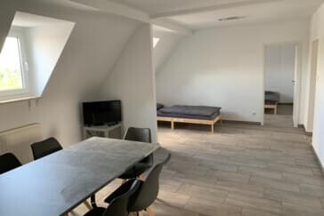 Monteur-Zimmer - Korschenbroich - Große Wohnung in Krefeld, nahe Düsseldorf / Ideal 4-6 Personen