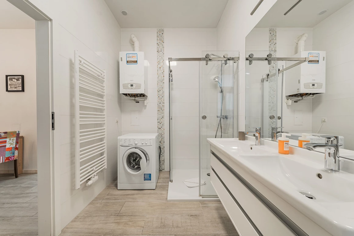 MonteurZimmer: Erdgeschoß Wohnung für 4 in Mariahilf