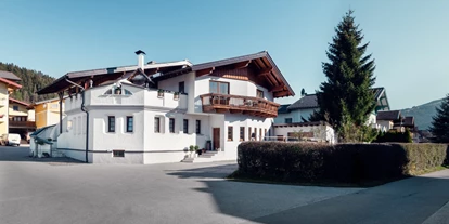 Monteur-Zimmer - Werfen - Großzügige Wohnung/Haus