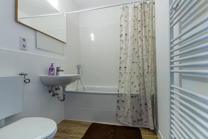 Monteur-Zimmer - Halle (Kreisfreie Stadt Halle) - DKN Monteurzimmer GmbH Halle - Ouluer Str. 23