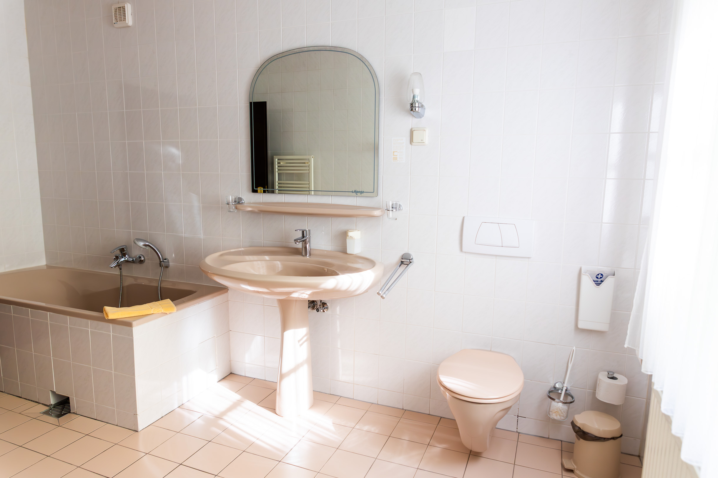 Monteur-Zimmer - Halle (Kreisfreie Stadt Halle) - Hotel Marthahaus