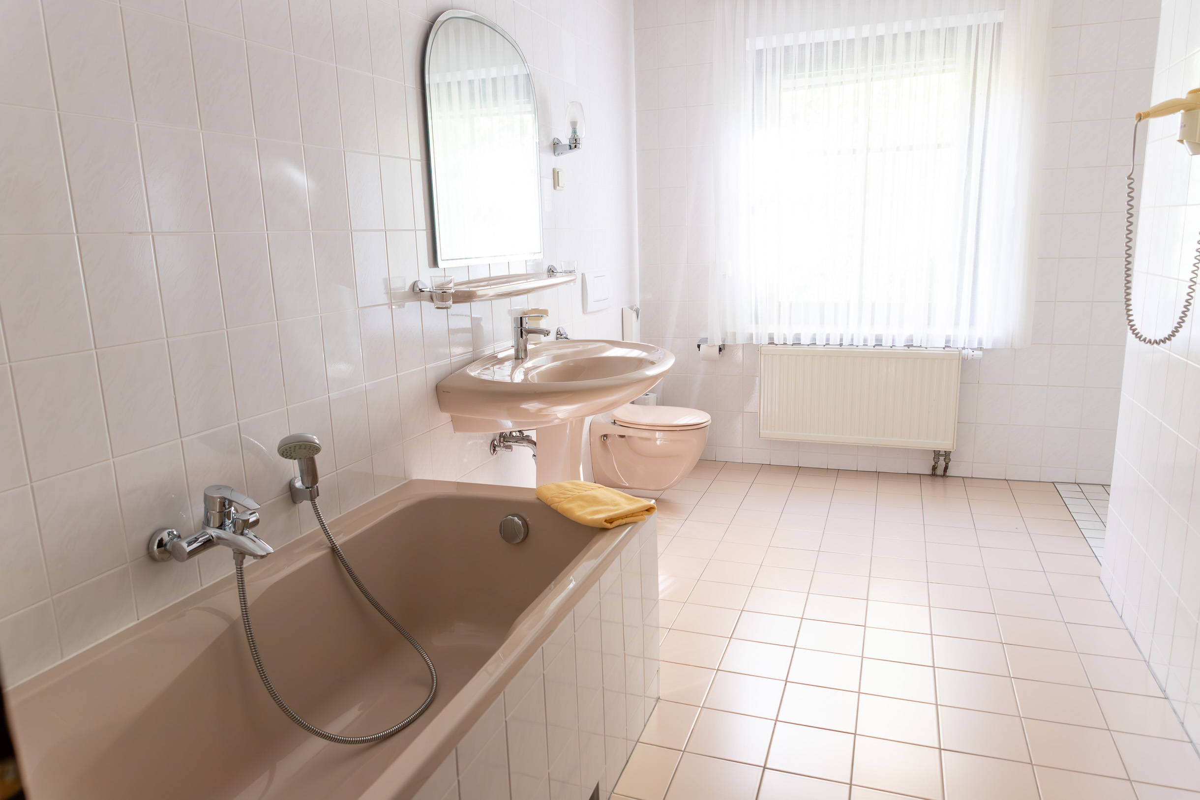 Monteur-Zimmer - Halle (Kreisfreie Stadt Halle) - Hotel Marthahaus