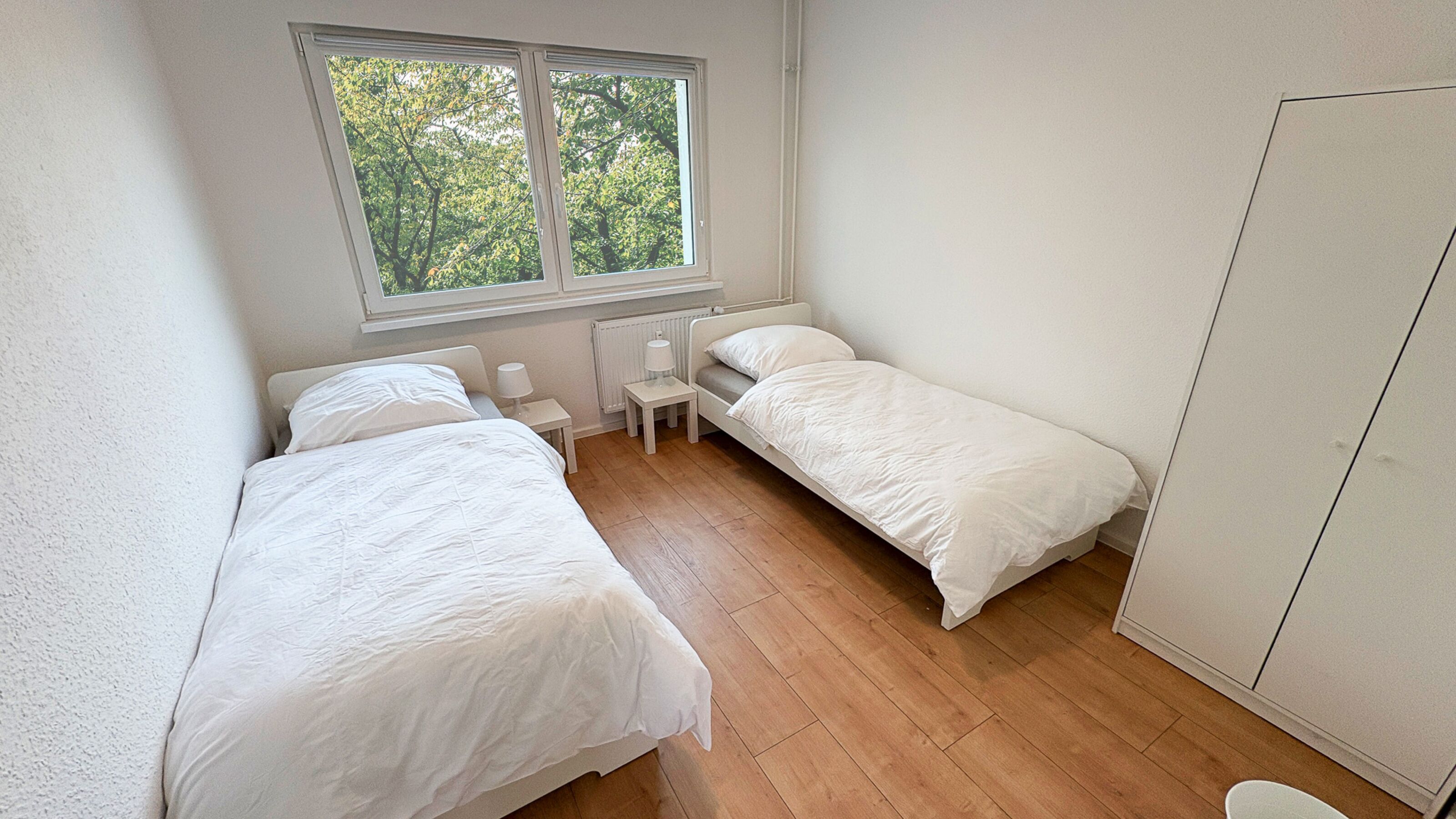 Monteur-Zimmer - Halle (Kreisfreie Stadt Halle) - Handwerkerwohnungen mit Doppelzimmern, WLAN, Parkplatz, Balkon, Einzelb.