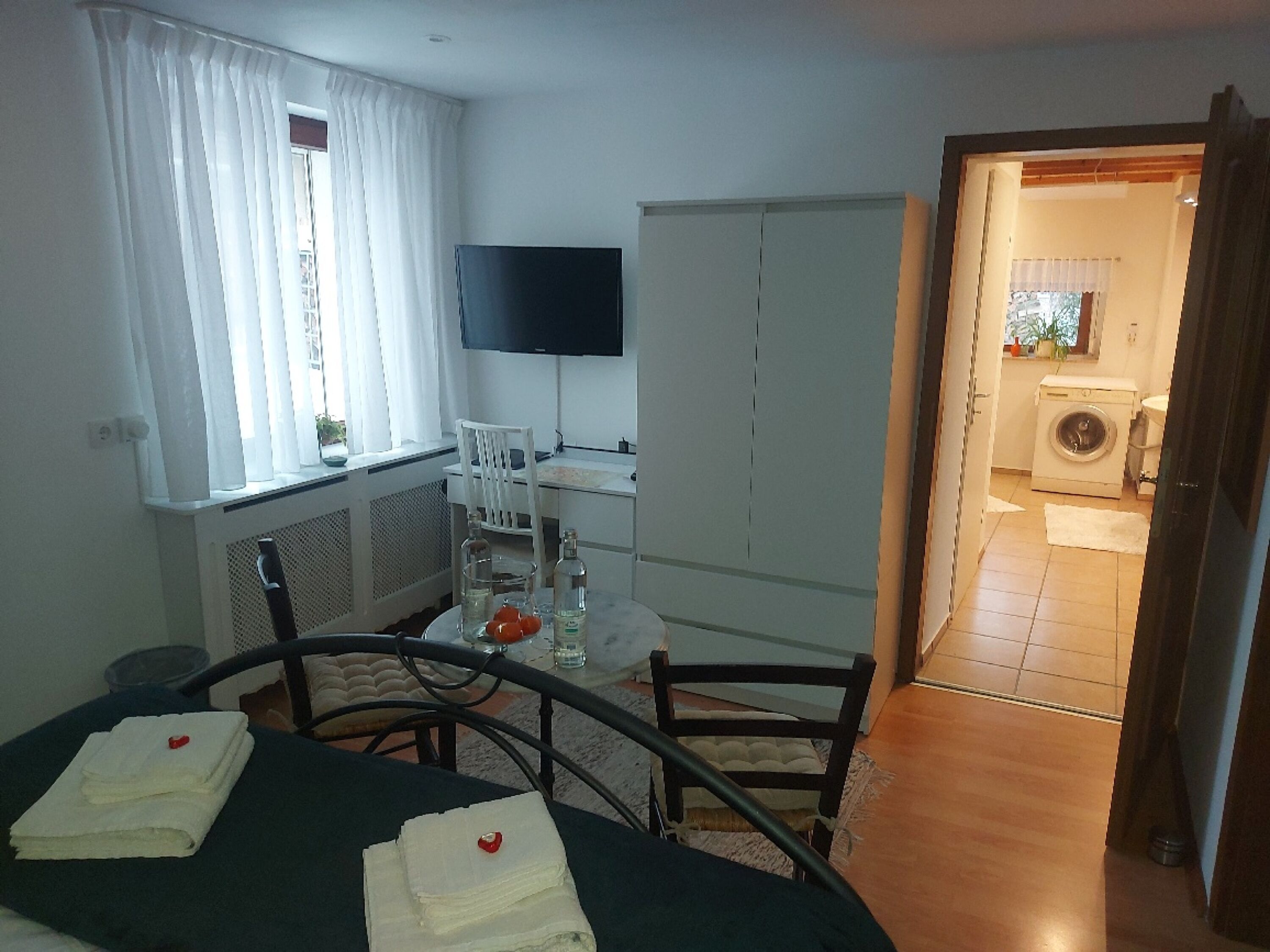 MonteurZimmer: Kleine Zimmer mit eigenem Bad