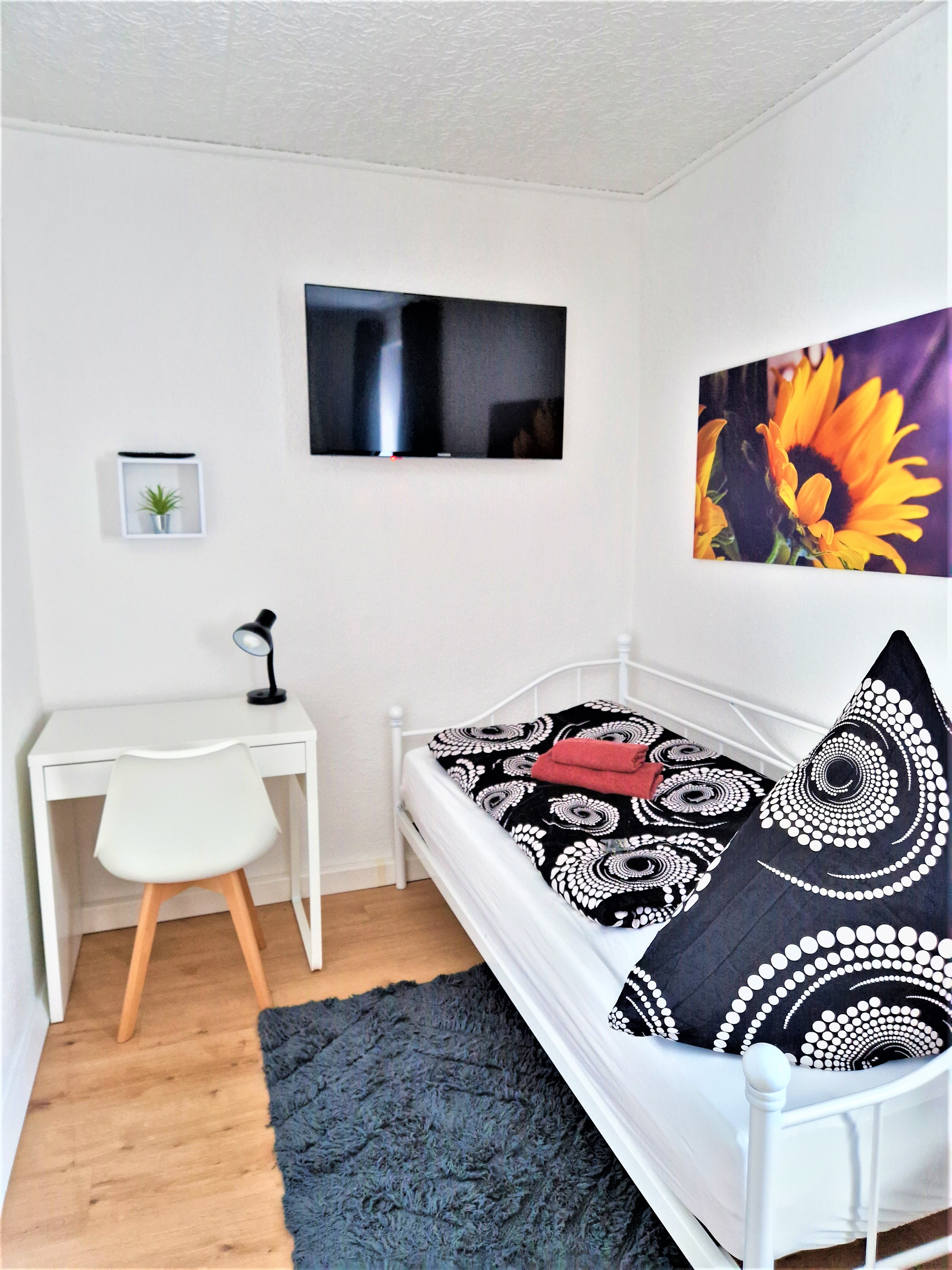 MonteurZimmer: Citywohnungen Halle und Landhäuser nördlicher Saalekreis, 1-8 Gäste