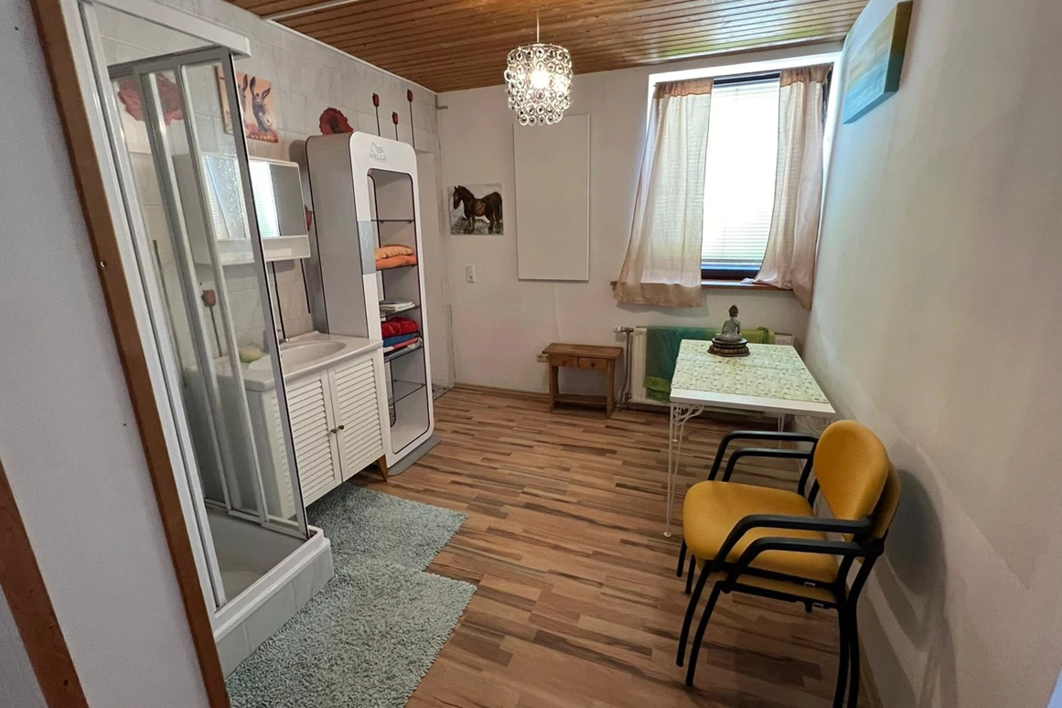 MonteurZimmer: Gästezimmer Hirtzenberger