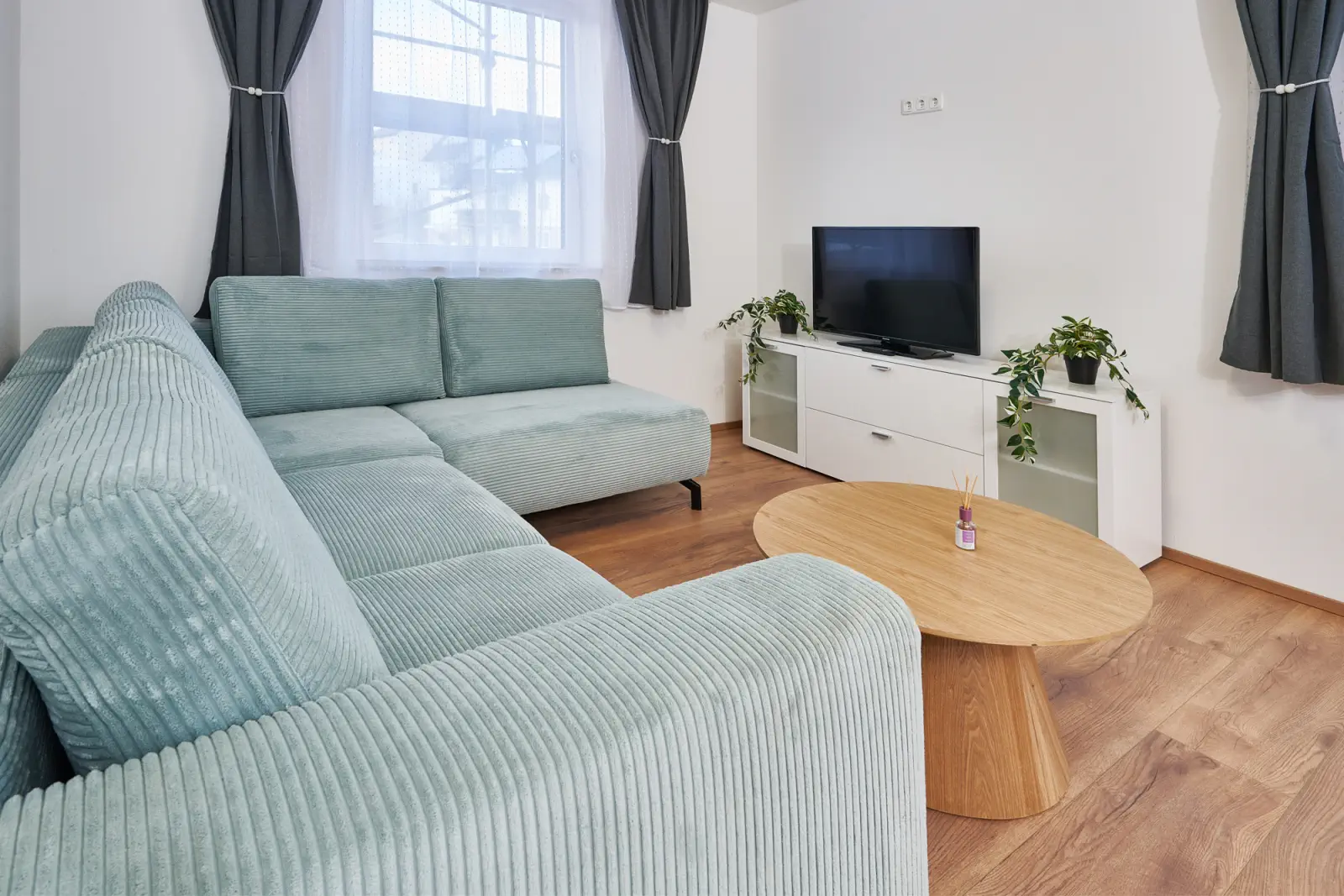 Monteur-Zimmer - WIFI / Internet - Kirchschlag bei Linz - Adrian Prepelita