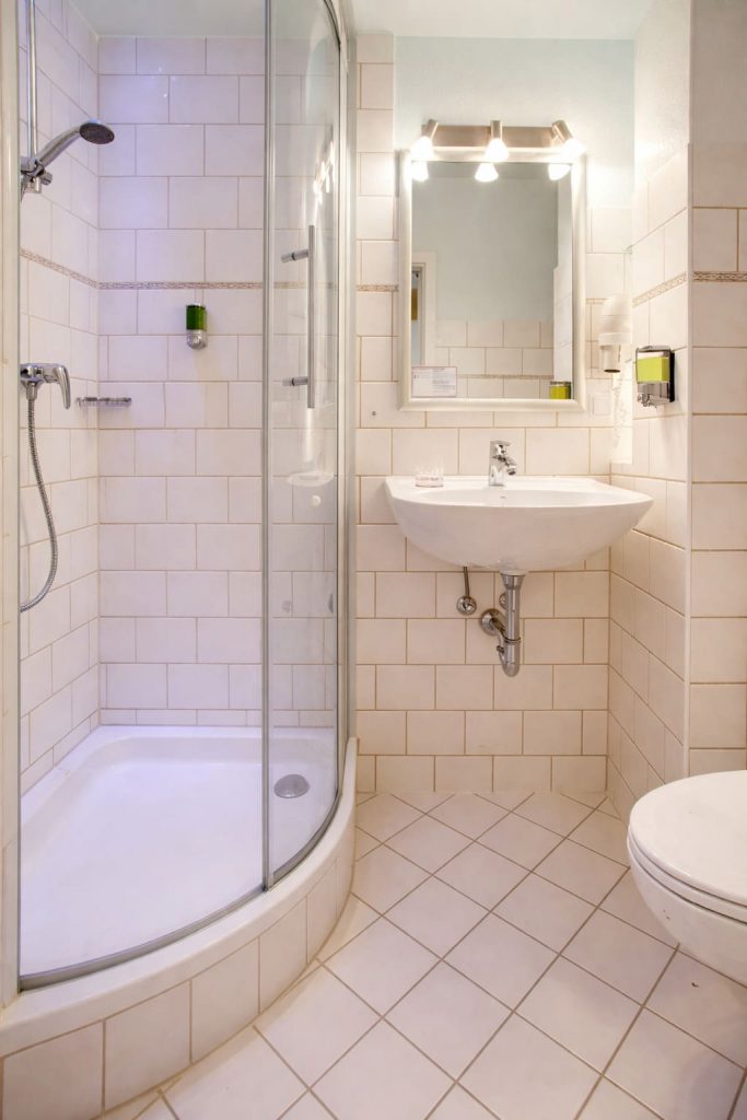 Monteur-Zimmer - Kiel (Kreisfreie Stadt Kiel, Kreis Rendsburg-Eckernförde) - Hotel Consul