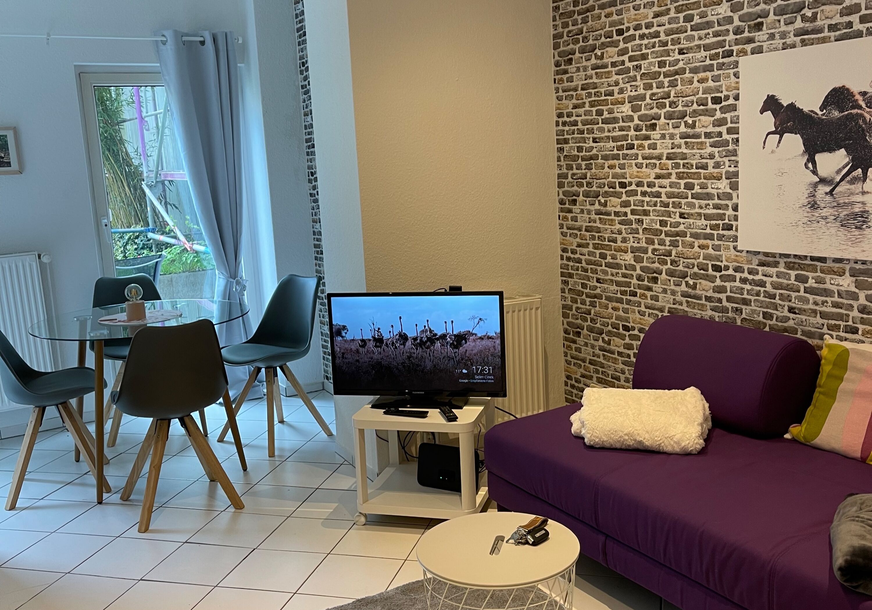 Monteur-Zimmer - Kiel (Kreisfreie Stadt Kiel, Kreis Rendsburg-Eckernförde) - Kleine Oase in Kiel mit eigener Terrasse und Gartenanteil