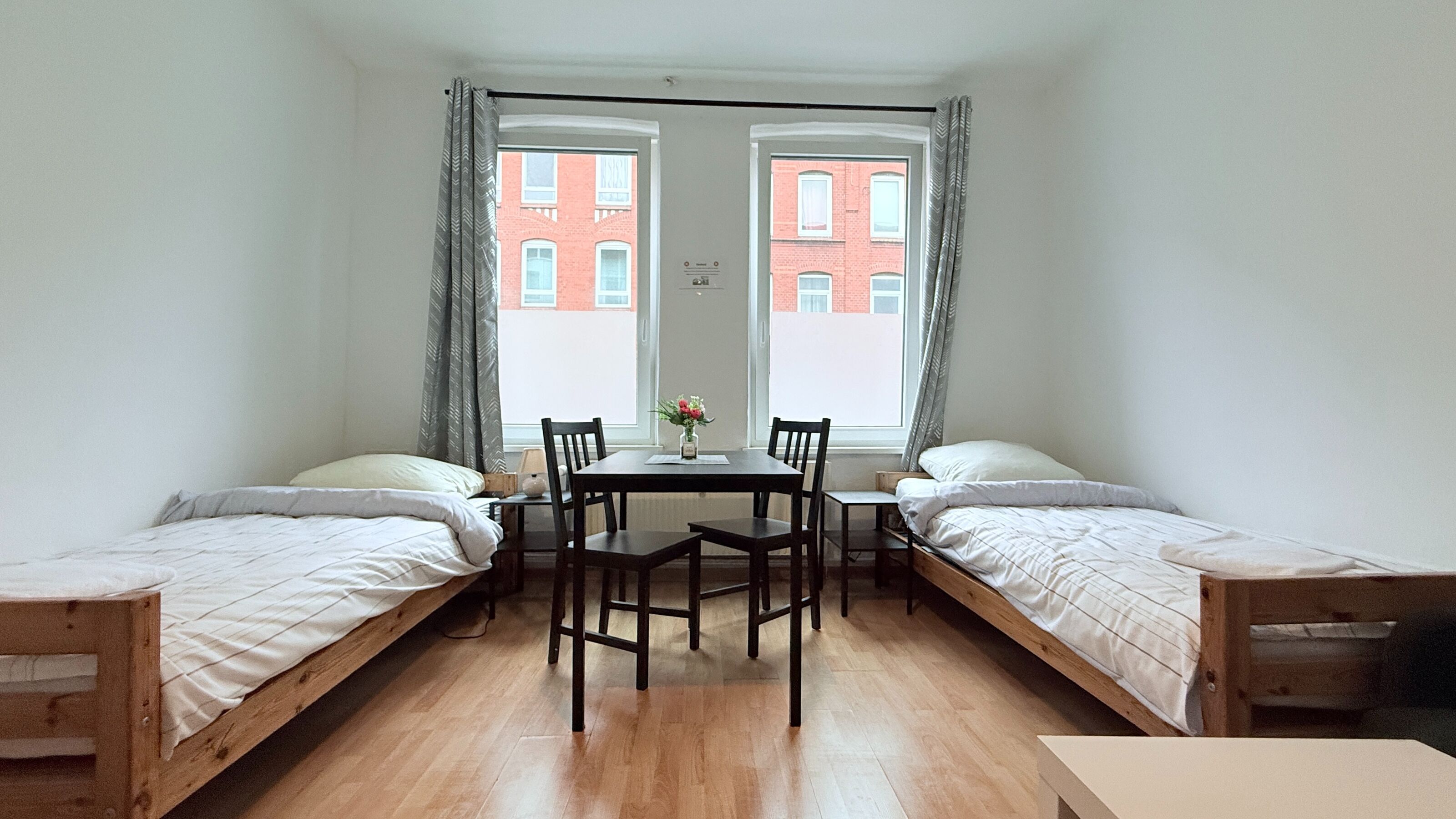 Monteur-Zimmer - Kiel (Kreisfreie Stadt Kiel, Kreis Rendsburg-Eckernförde) - Moderne Apartments in Kiel | Mehrere Einheiten im Gebäude