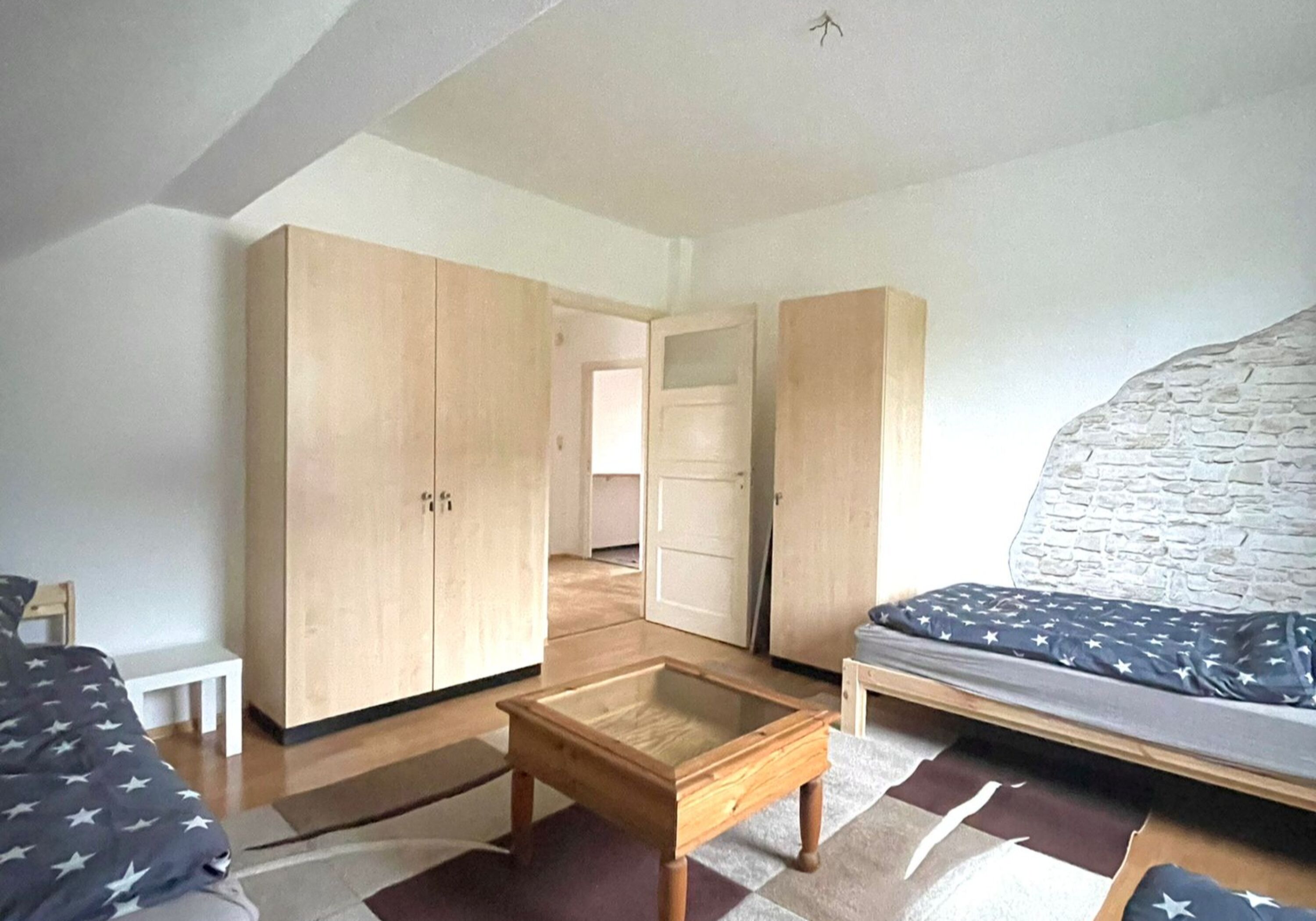 Monteur-Zimmer - Kiel (Kreisfreie Stadt Kiel, Kreis Rendsburg-Eckernförde) - Ihre Unterkunft im Herzen Kiels