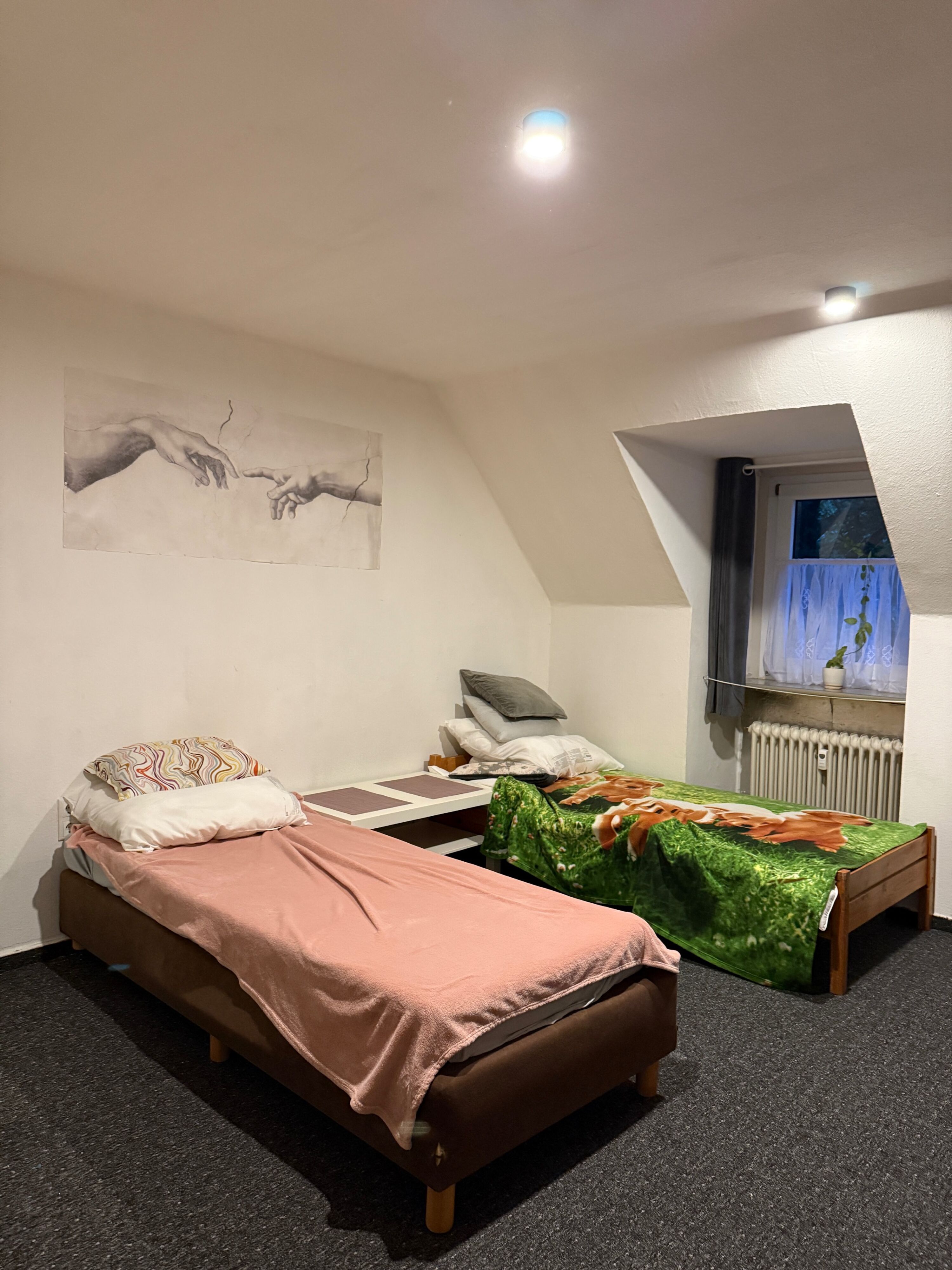 Monteur-Zimmer - Kiel (Kreisfreie Stadt Kiel, Kreis Rendsburg-Eckernförde) - Kirchhofallee