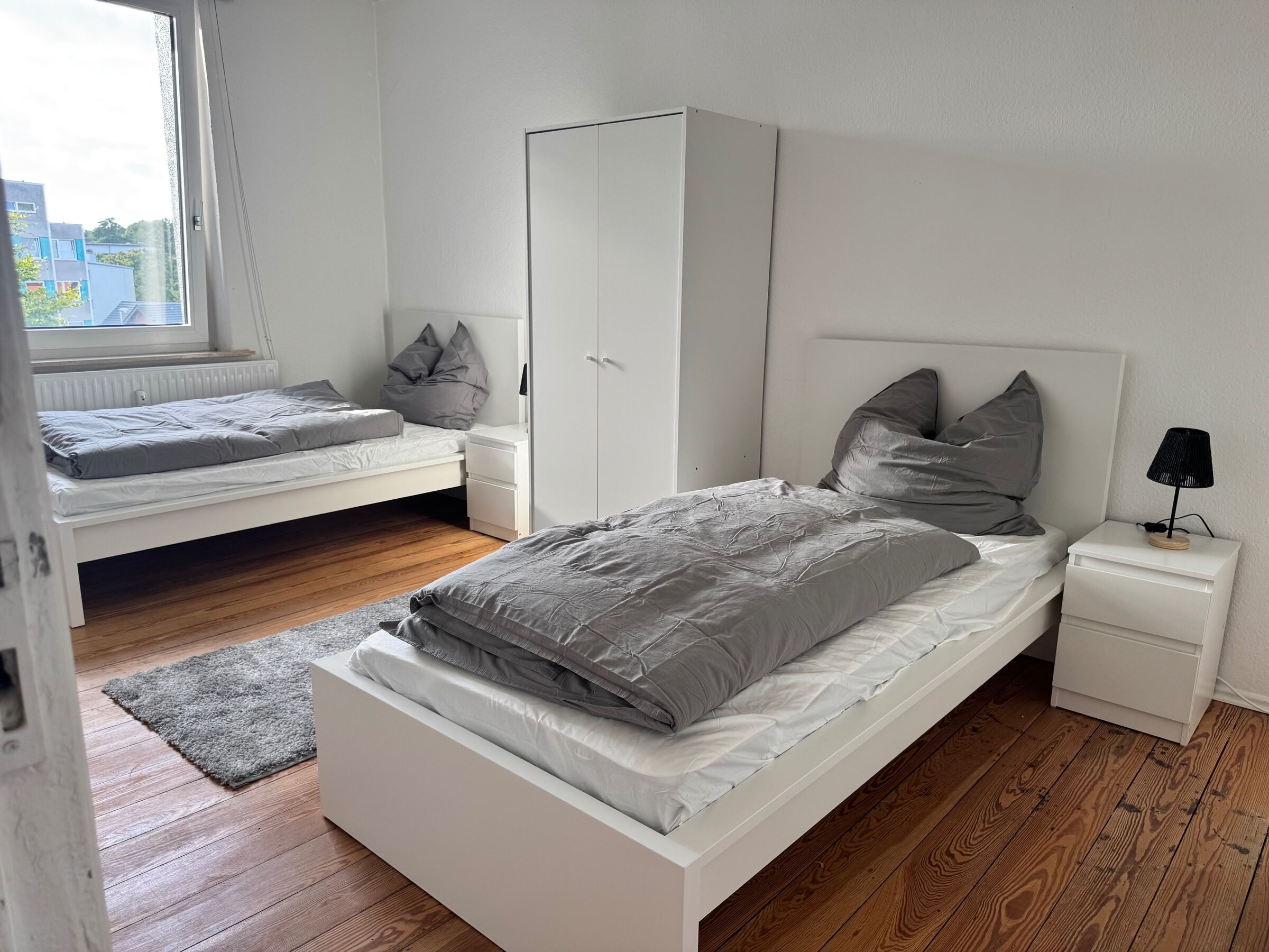 Monteur-Zimmer - Kiel (Kreisfreie Stadt Kiel, Kreis Rendsburg-Eckernförde) - 2-Zimmer-Apartment Kiel – Zentrale Lage, Kurzzeitmiete