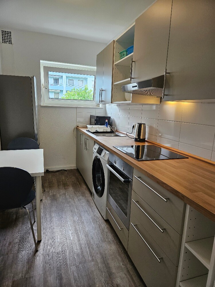 Monteur-Zimmer - Kiel (Kreisfreie Stadt Kiel, Kreis Rendsburg-Eckernförde) - Möblierte Wohnung in Kiel-Zentrum für 4-5 Personen (MOWIMY PO POLSKU)