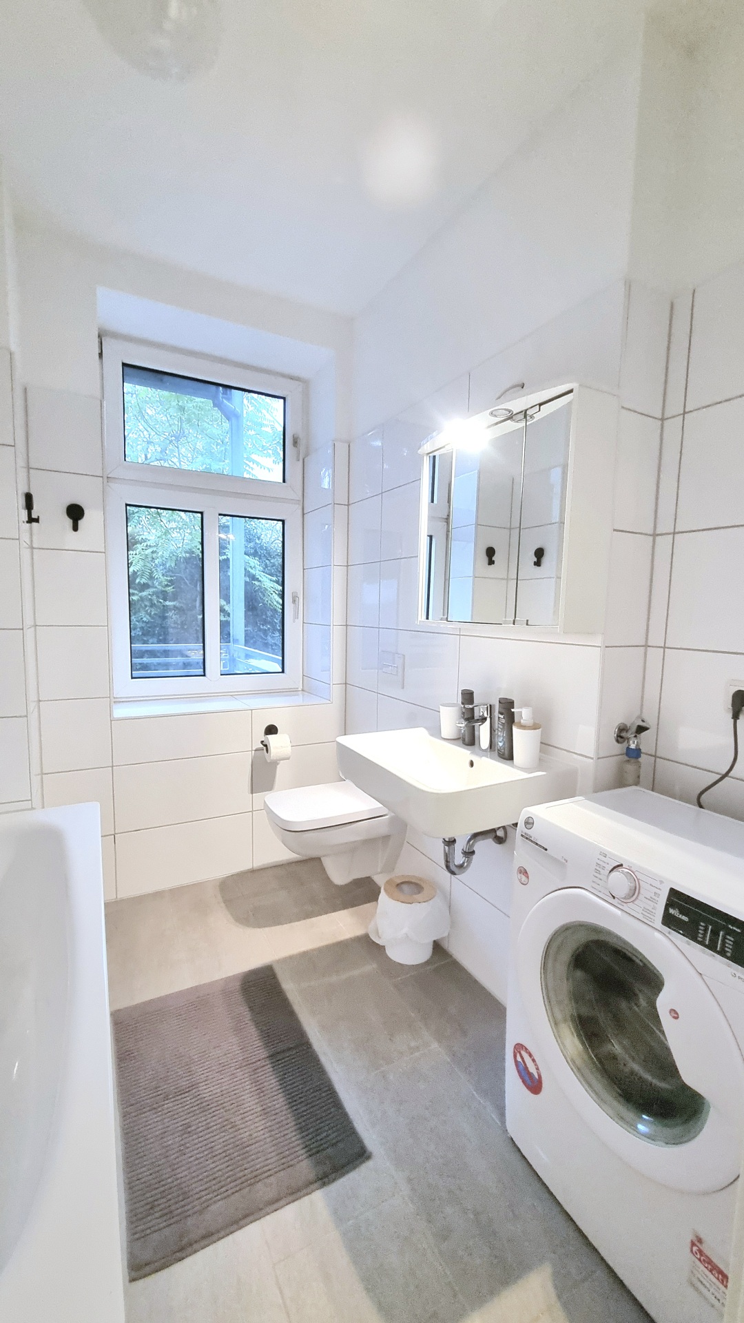 Monteur-Zimmer - Haldensleben - Monteurzimmer & Monteurwohnungen / eigenes Bad und Küche / Balkon