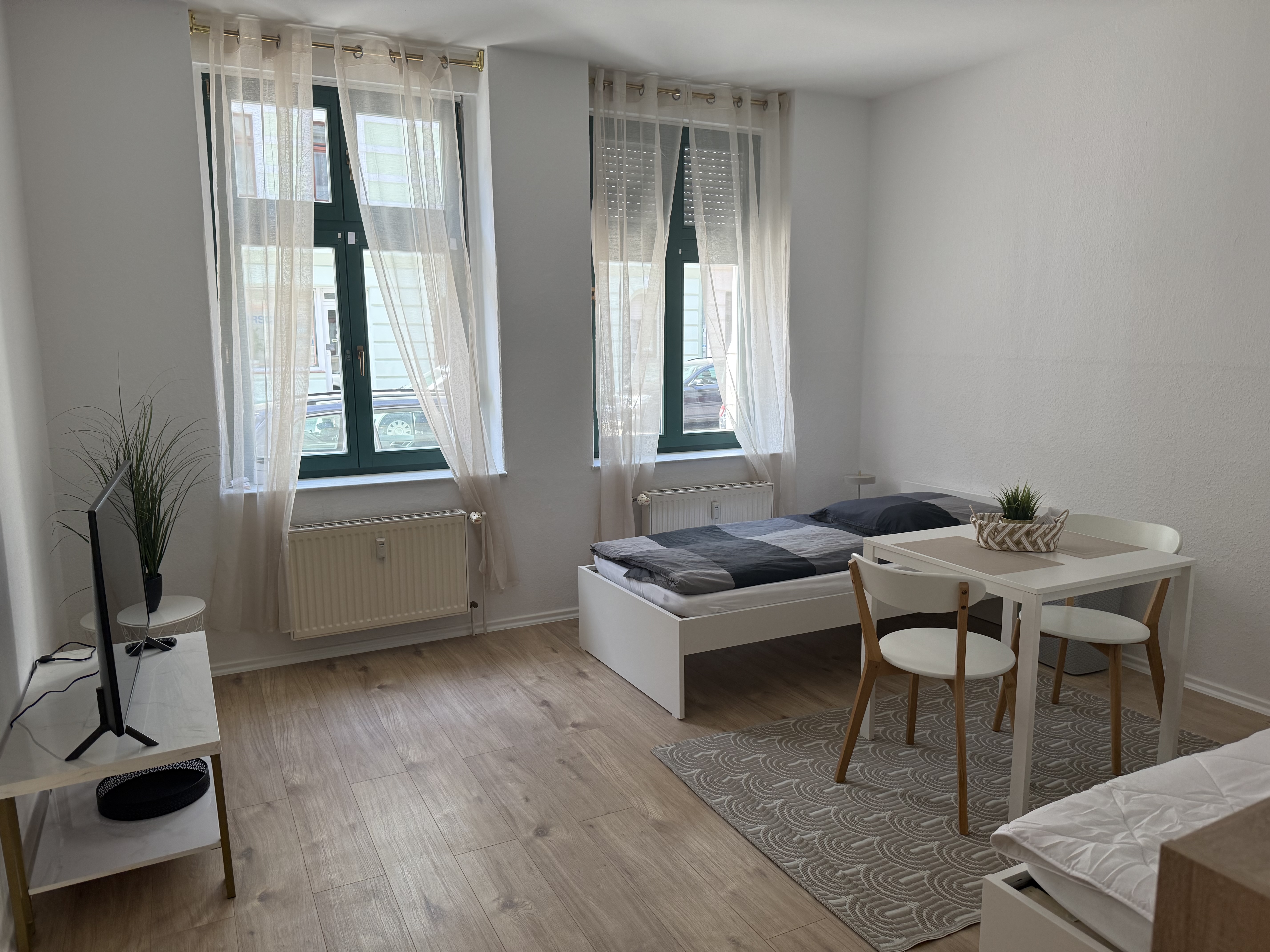 Monteur-Zimmer - Haldensleben - Monteurswohnung-3Zimmer-Erdgeschoss-Balkon