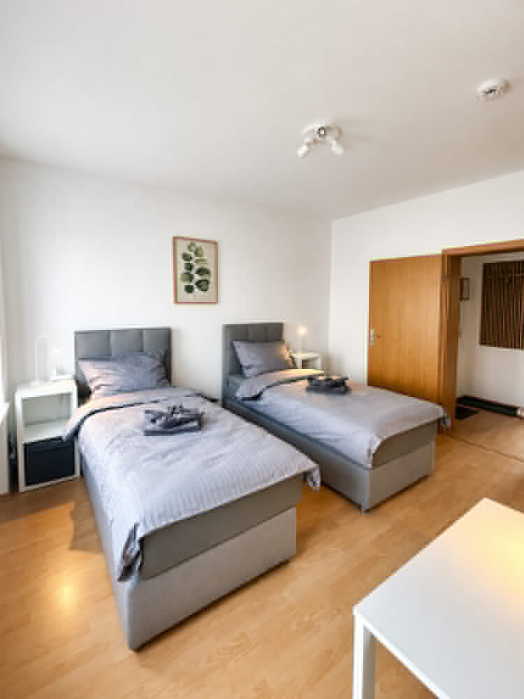 Monteur-Zimmer - Haldensleben - Monteur- & Mitarbeiterwohnung Magdeburg | 2 Schlafzimmer | eigene Küche & Bad | Parkplatz