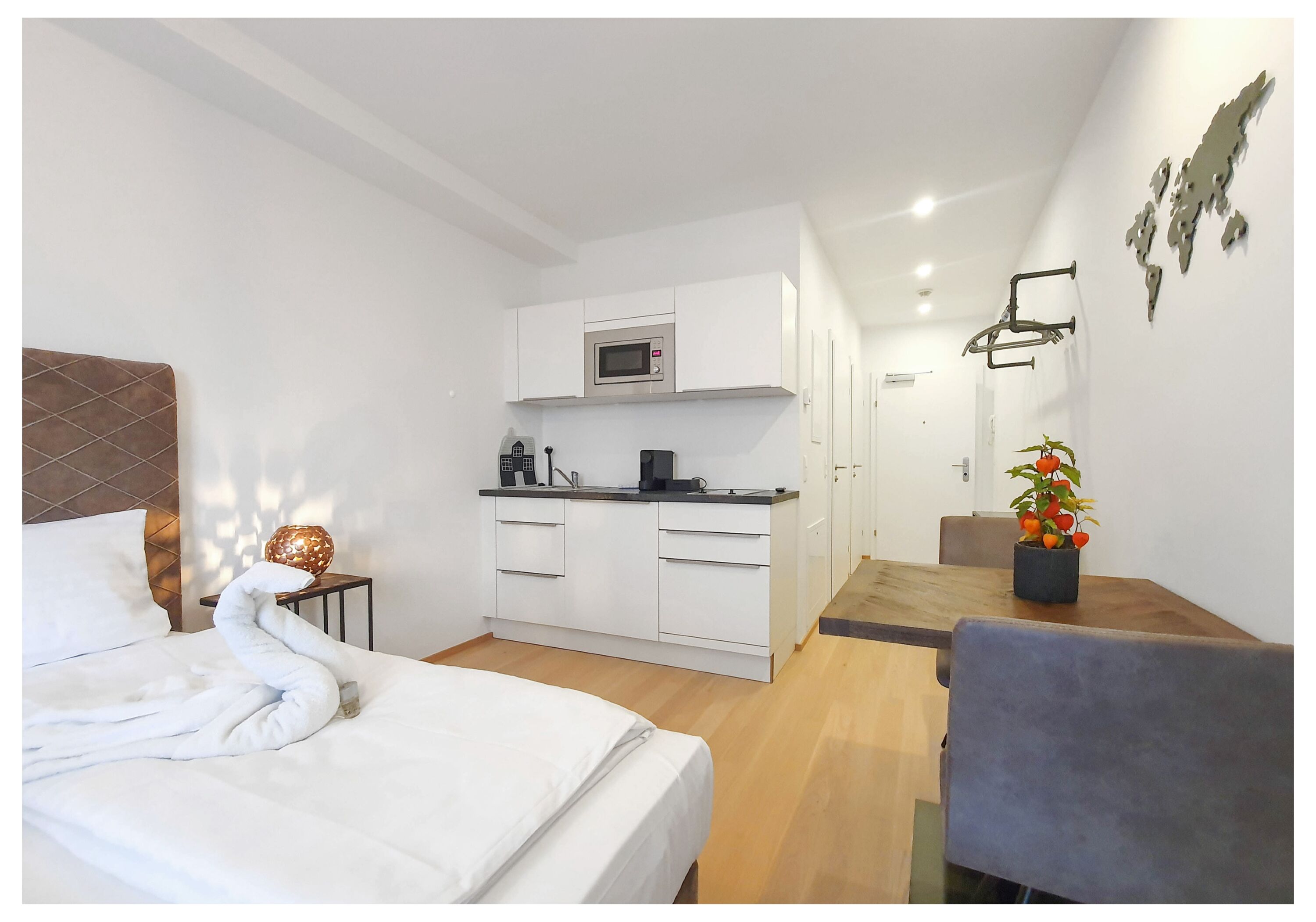 Monteur-Zimmer - Niederkreuzstetten - Erdgeschoß Wohnung für 2 in Ottakring 