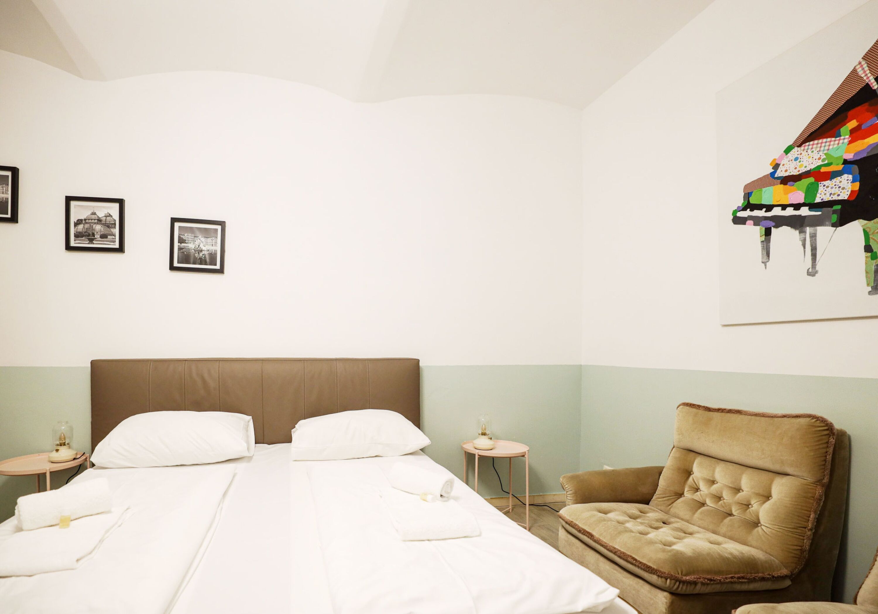 Monteur-Zimmer - Bad Vöslau - Souterrainwohnung mit Guter Anbindung in Mariahilf 