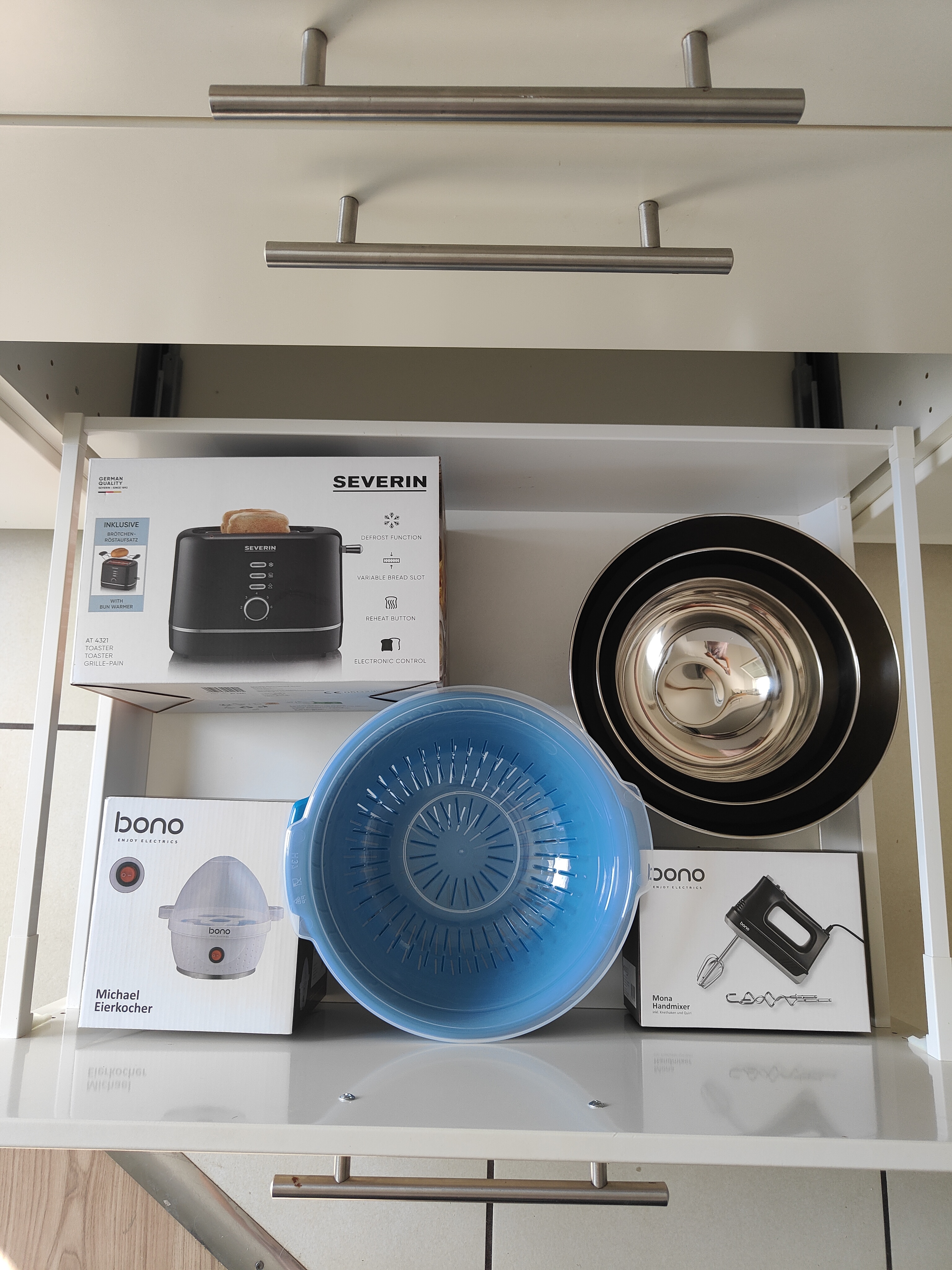 MonteurZimmer: Toaster, Eierkocher, Mixer, Schüsseln ...   - Ferienwohnung Waldblick