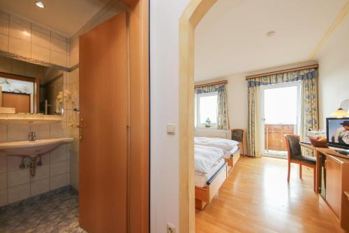 Monteur-Zimmer - Fernseher - Ried im Innkreis - Wirtshaus Franz Josef - Straßwalchen