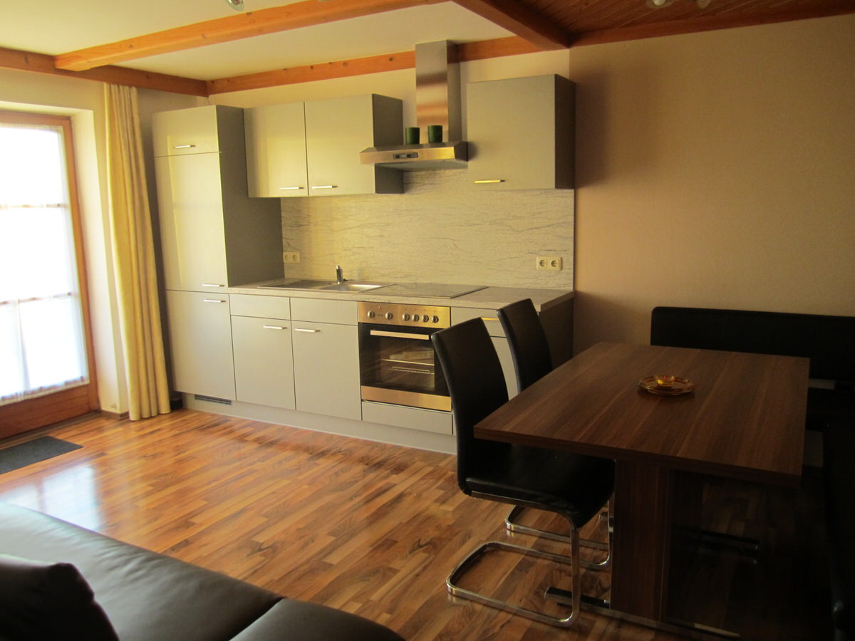 Monteur-Zimmer - Thalgau - Ferienwohnung Wirglauer: Übernachtungs­angebote für Monteure und Geschäftsreisende