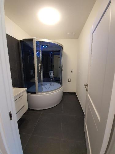 Monteur-Zimmer - Preis pro Nacht - Münchendorf - GreenPoint