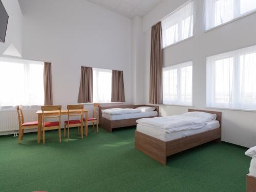 Monteur-Zimmer - Preis pro Nacht - Münchendorf - Win Budget B&B