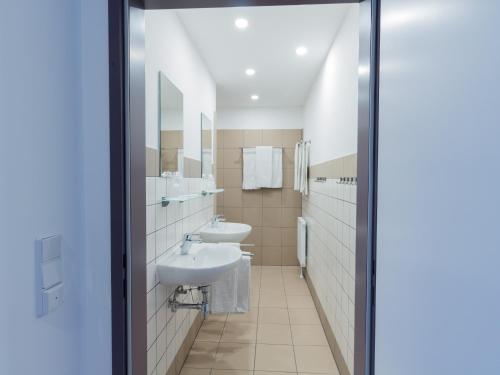 Monteur-Zimmer - Preis pro Nacht - Münchendorf - Win Budget B&B