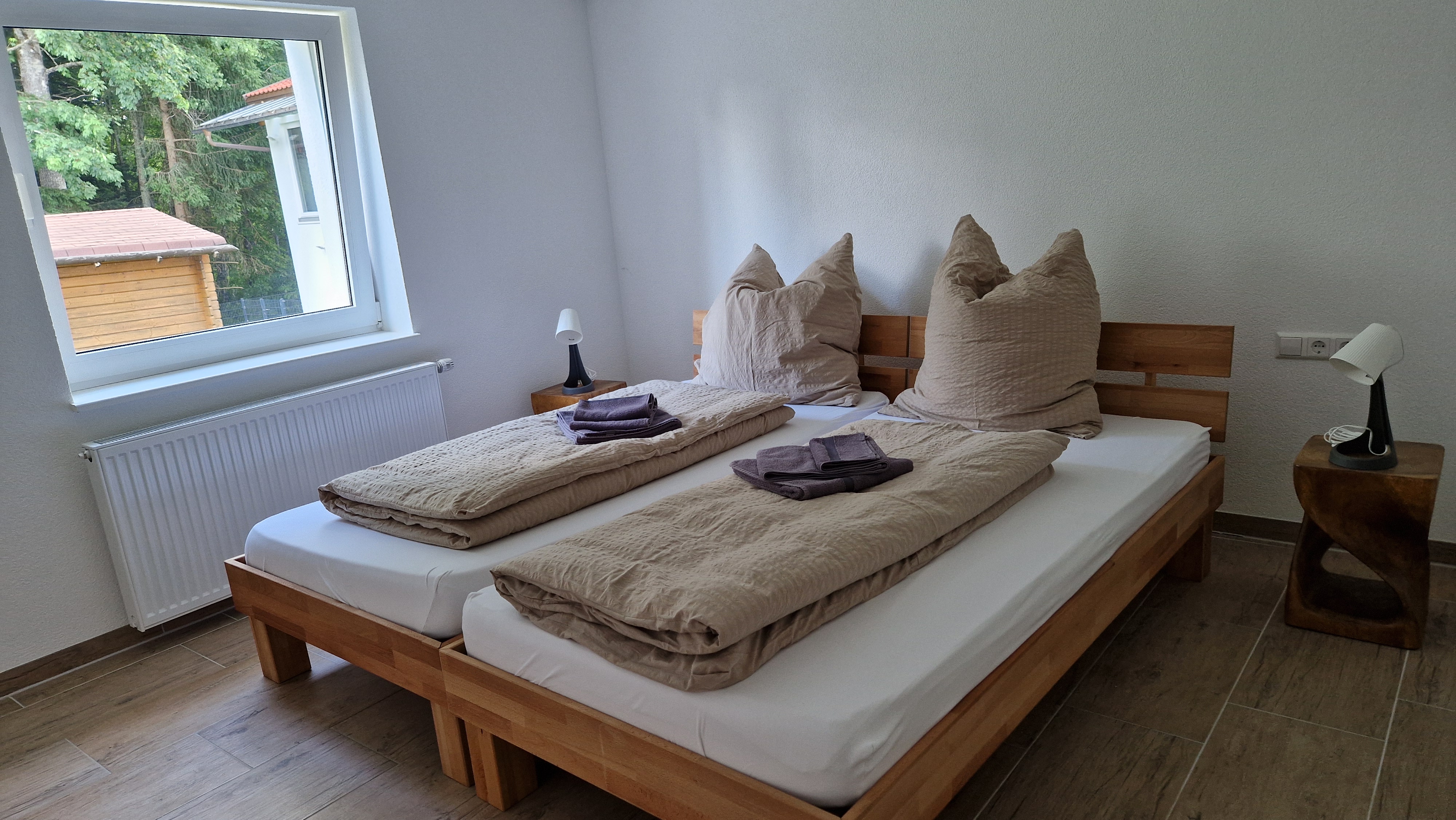 Monteur-Zimmer - Feldberg - Schlafzimmer mit 2 Einzelbetten - Ramona Bizenberger