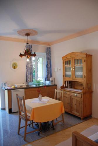 Monteur-Zimmer - Preis pro Nacht - Vösendorf - Villa Kreuthhof Appartements