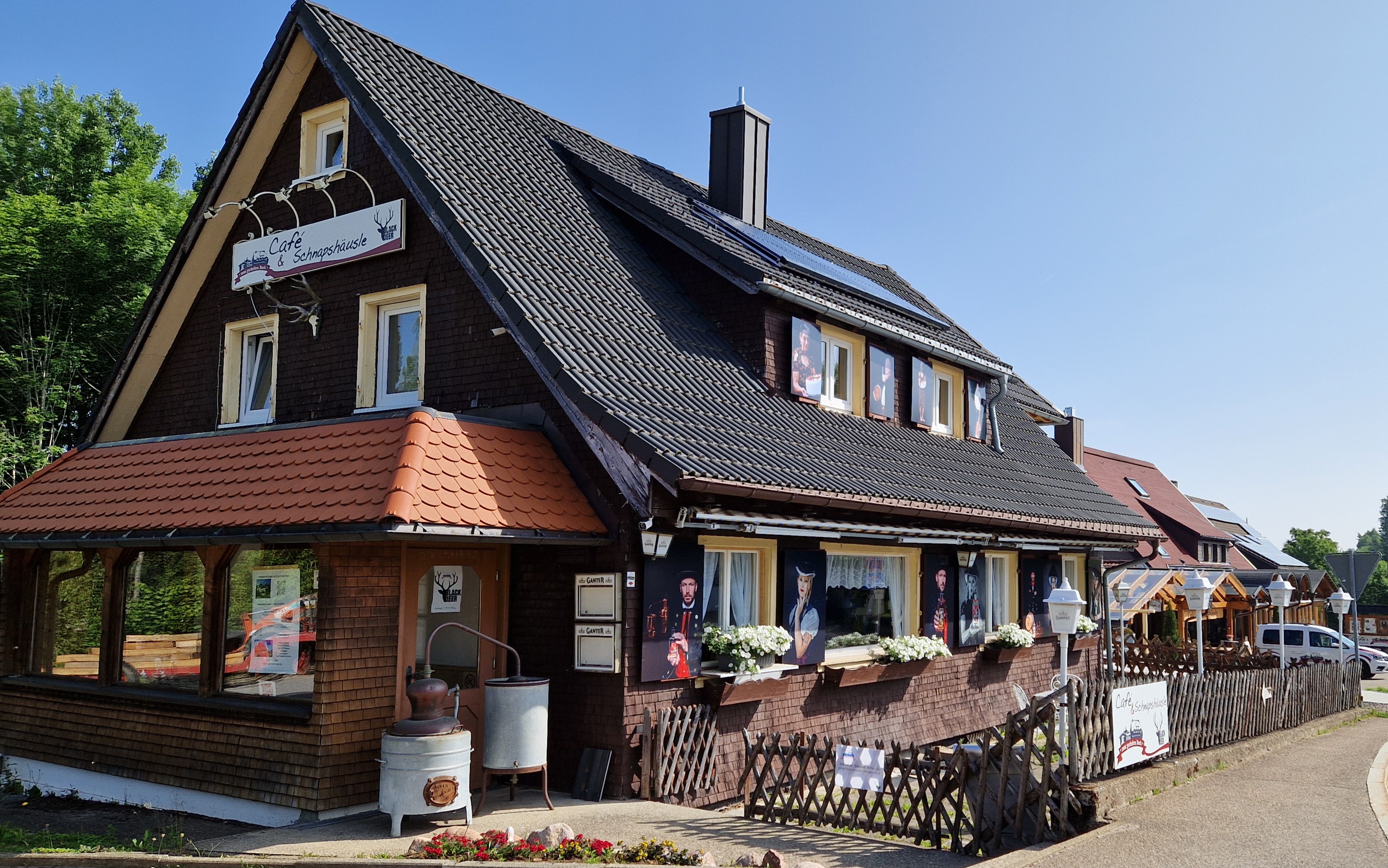 Monteur-Zimmer - Feldberg - Haus aussen - Ramona Bizenberger