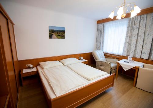 Monteur-Zimmer - Maria Enzersdorf - Hotel-Gasthof Martinek