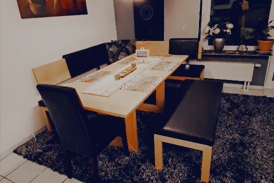 MonteurZimmer: Esszimmer Platz für 4 Personen - KERSTIN Winter