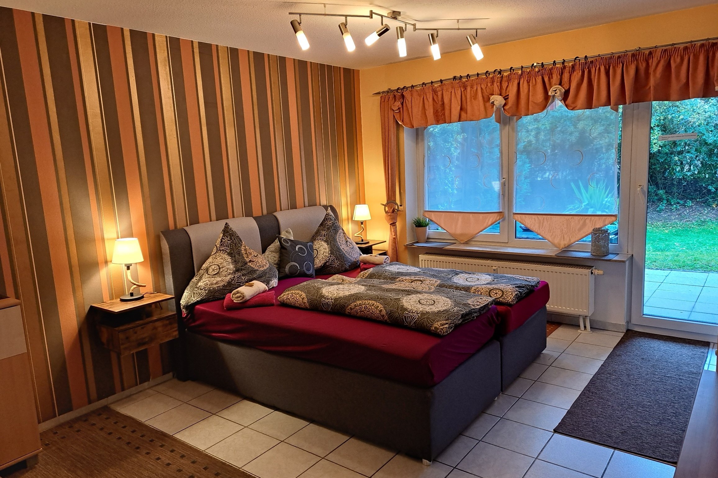 MonteurZimmer: Schlafzimmer FEWO Reinhard - KERSTIN Winter
