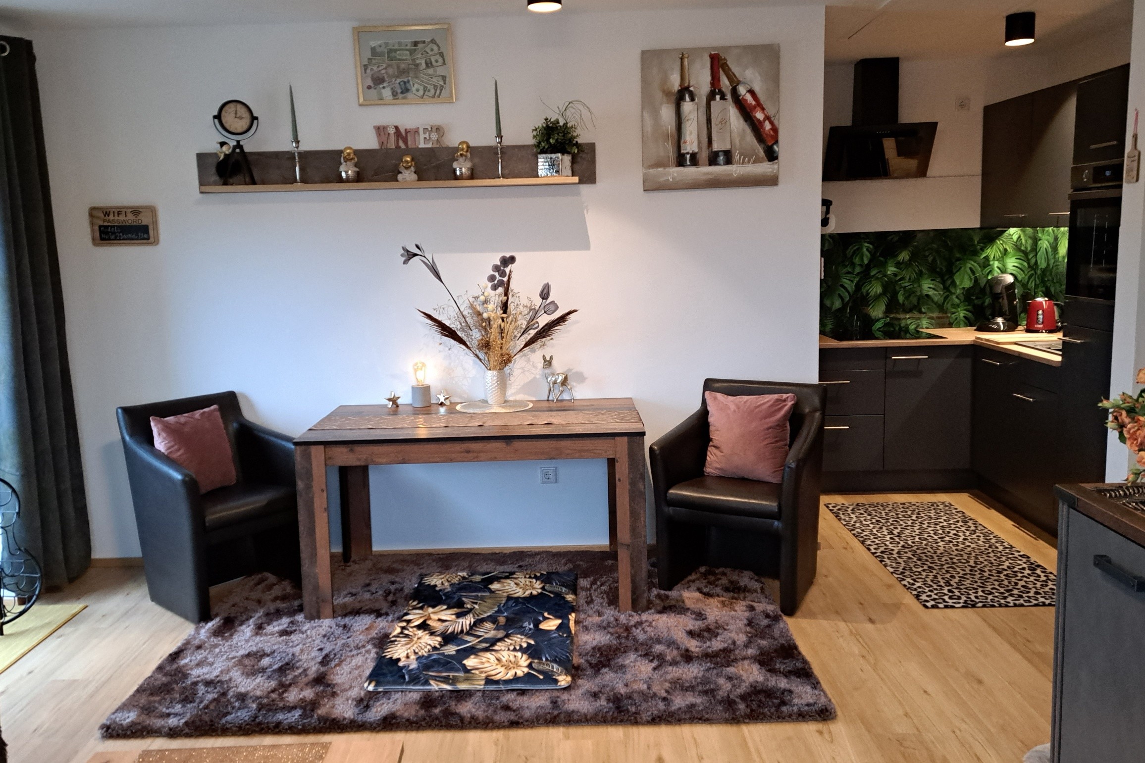 MonteurZimmer: Esszimmer FEWO Alex - KERSTIN Winter