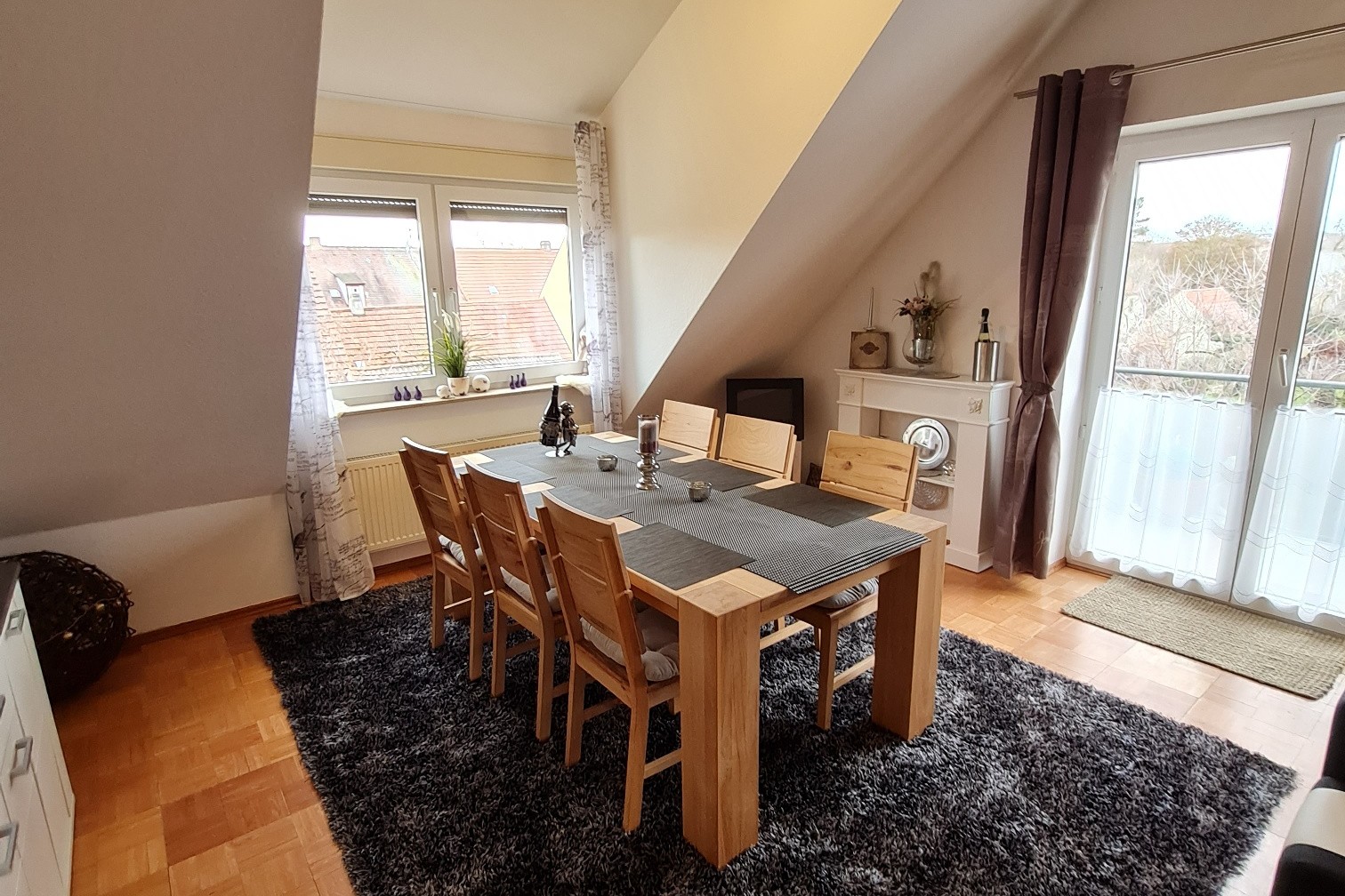 MonteurZimmer: Esszimmer FEWO Amelie - KERSTIN Winter