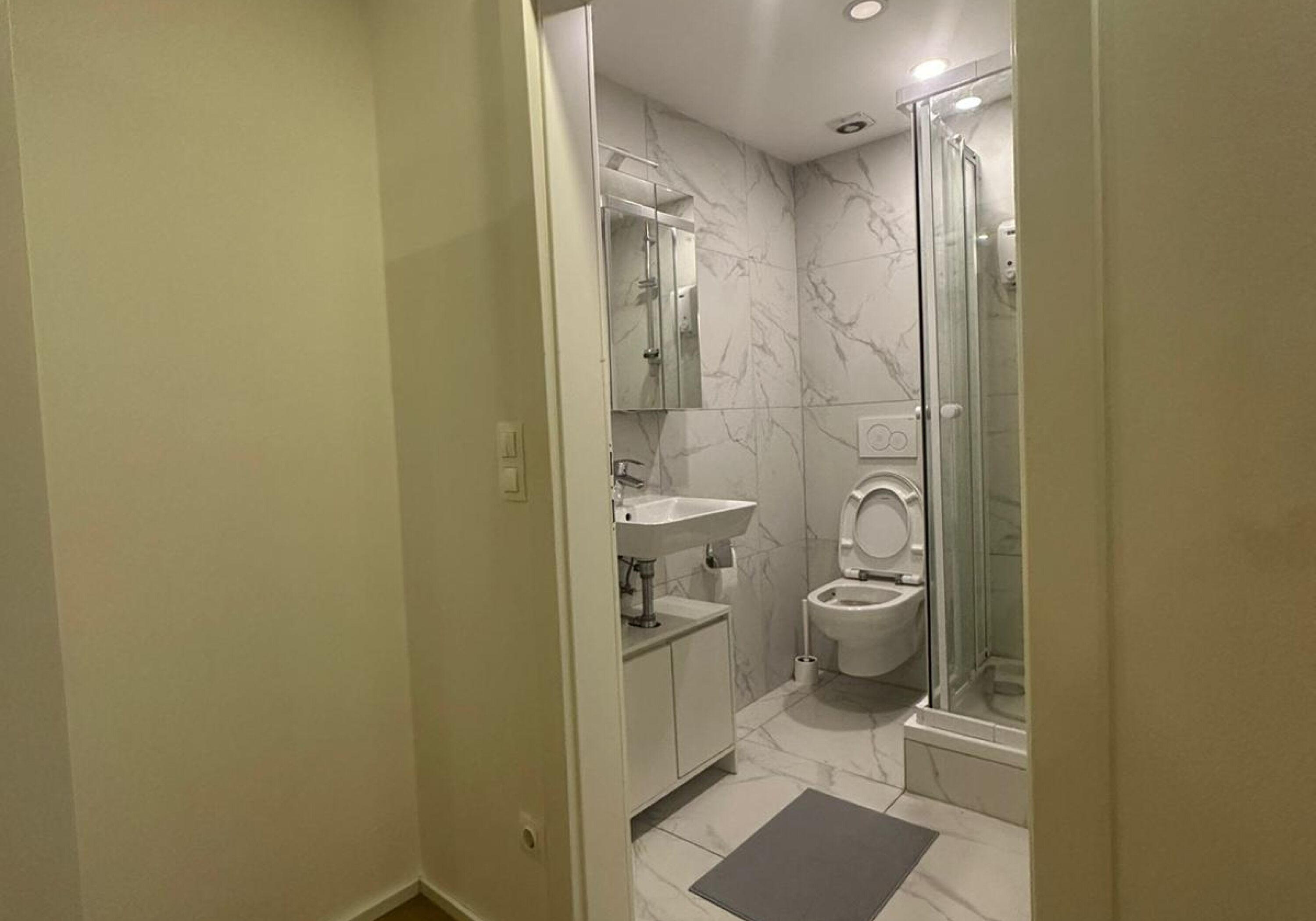 Monteur-Zimmer - Gänserndorf - AR Living GmbH Klosterneuburger Straße