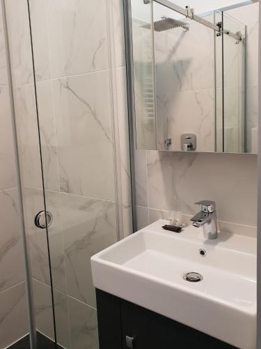 Monteur-Zimmer - Preis pro Nacht - Hollenburg (Krems an der Donau) - Parkhotel Krems