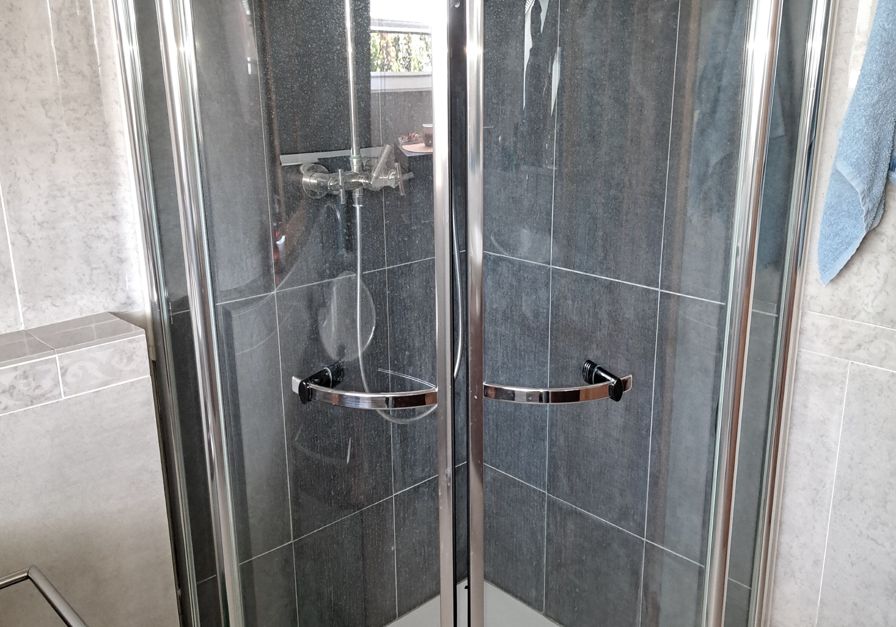 Monteur-Zimmer - Preis pro Nacht - Wien-Stadt - Monteurzimmer in 2320 Schwechat